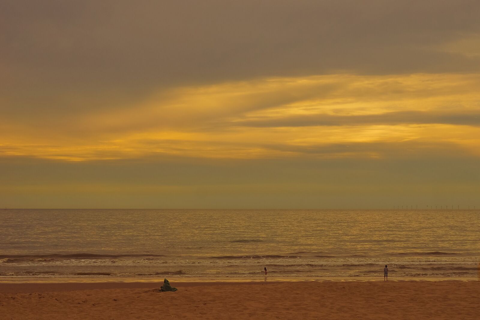 Olympus OM-D E-M10 sample photo. Beach, sunset, sea photography