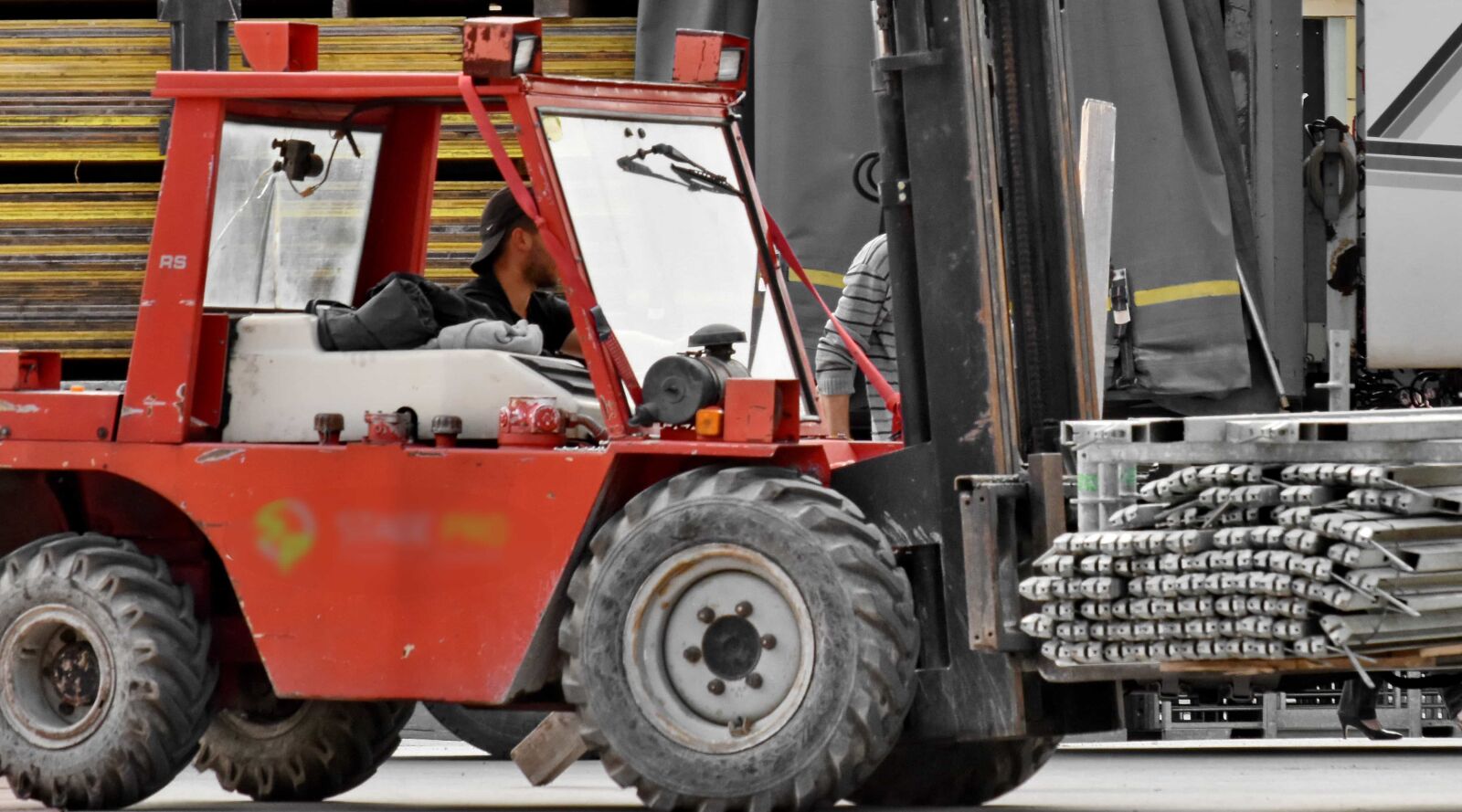 Nikon D5500 sample photo. Forklift, vehicle, truck, machine photography