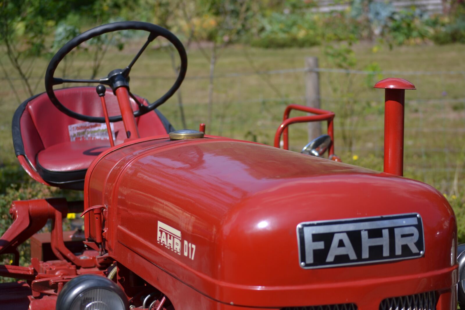 Nikon D3100 sample photo. Old tractor, fahr, vintage photography