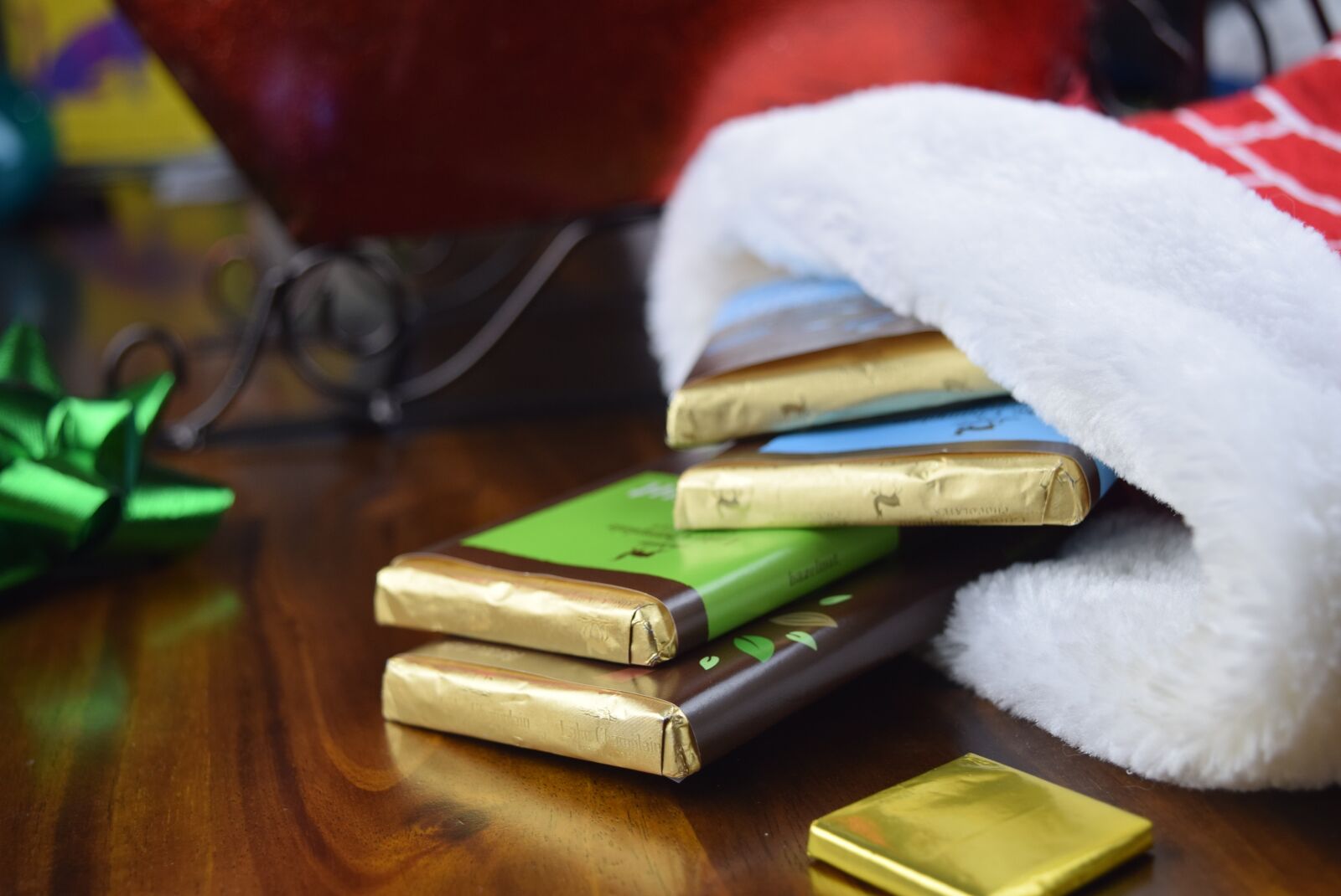 Nikon D3300 sample photo. Christmas, gifts, holiday photography