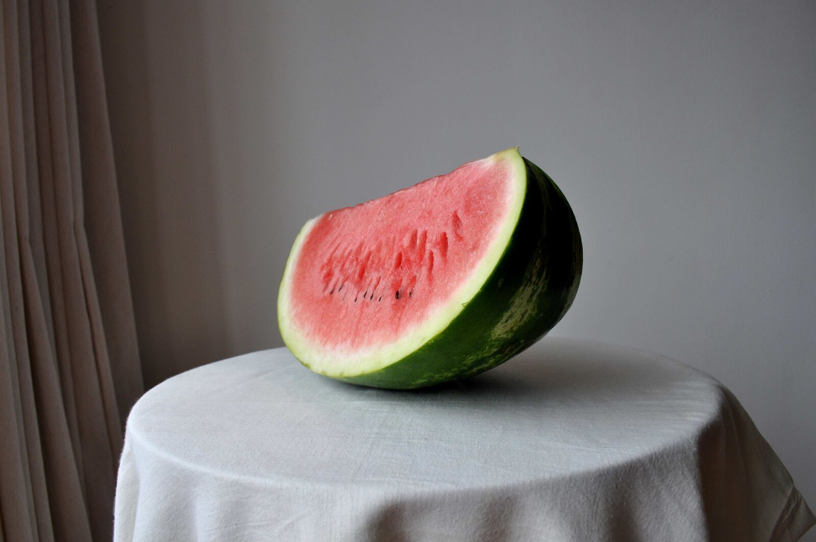 Nikon D5000 sample photo. Cut, watermelon, table photography