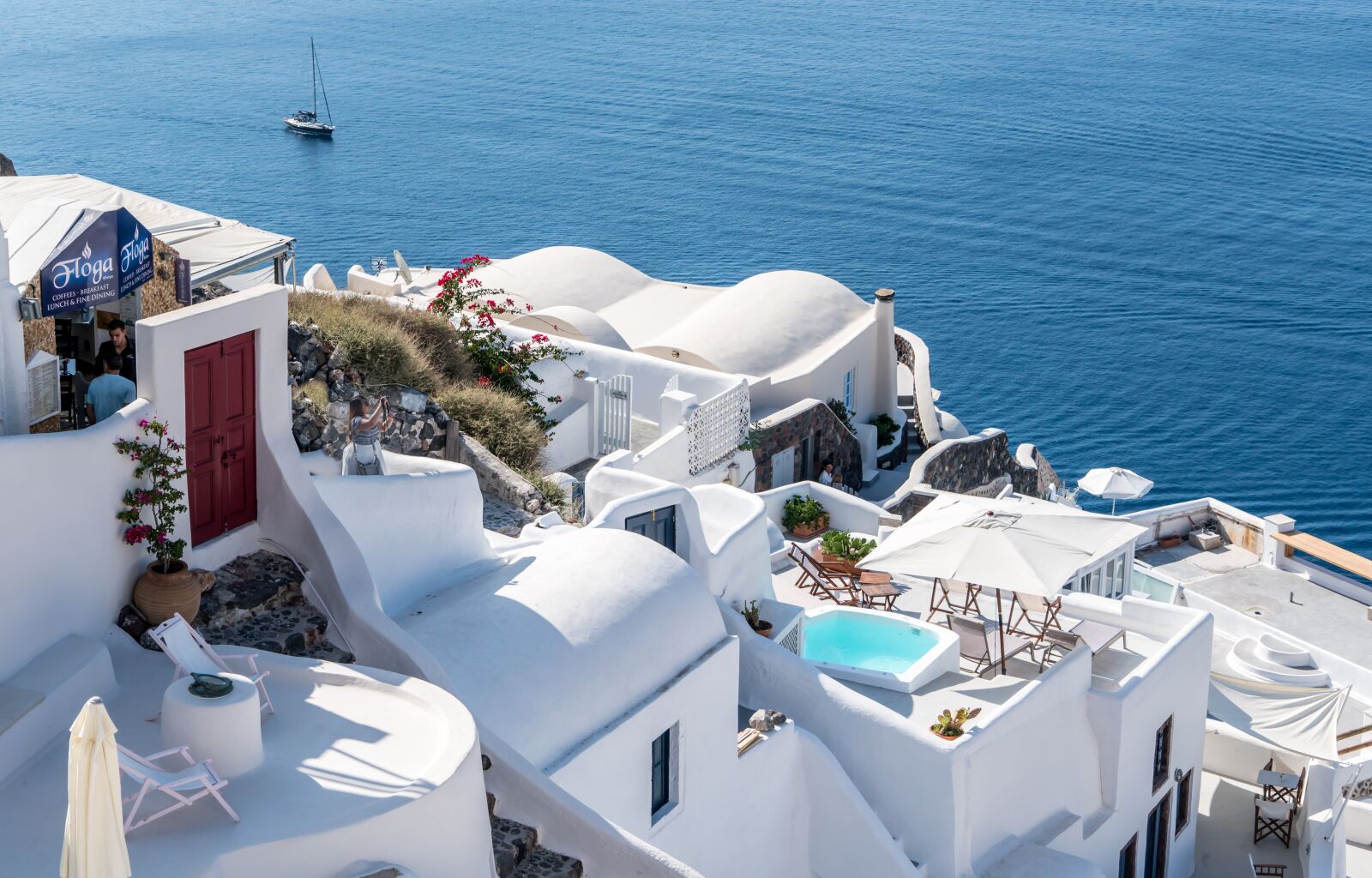 Sony a7R II + Sony FE 24-240mm F3.5-6.3 OSS sample photo. Santorini, oia, greece photography