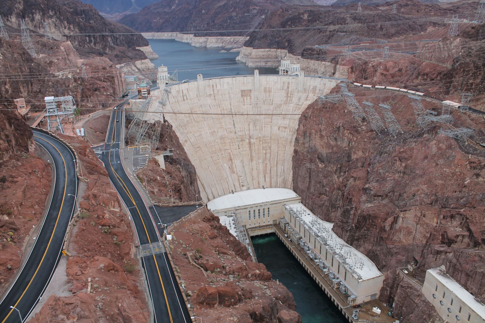 Canon EOS 1100D (EOS Rebel T3 / EOS Kiss X50) sample photo. Hoover dam, colorado river photography