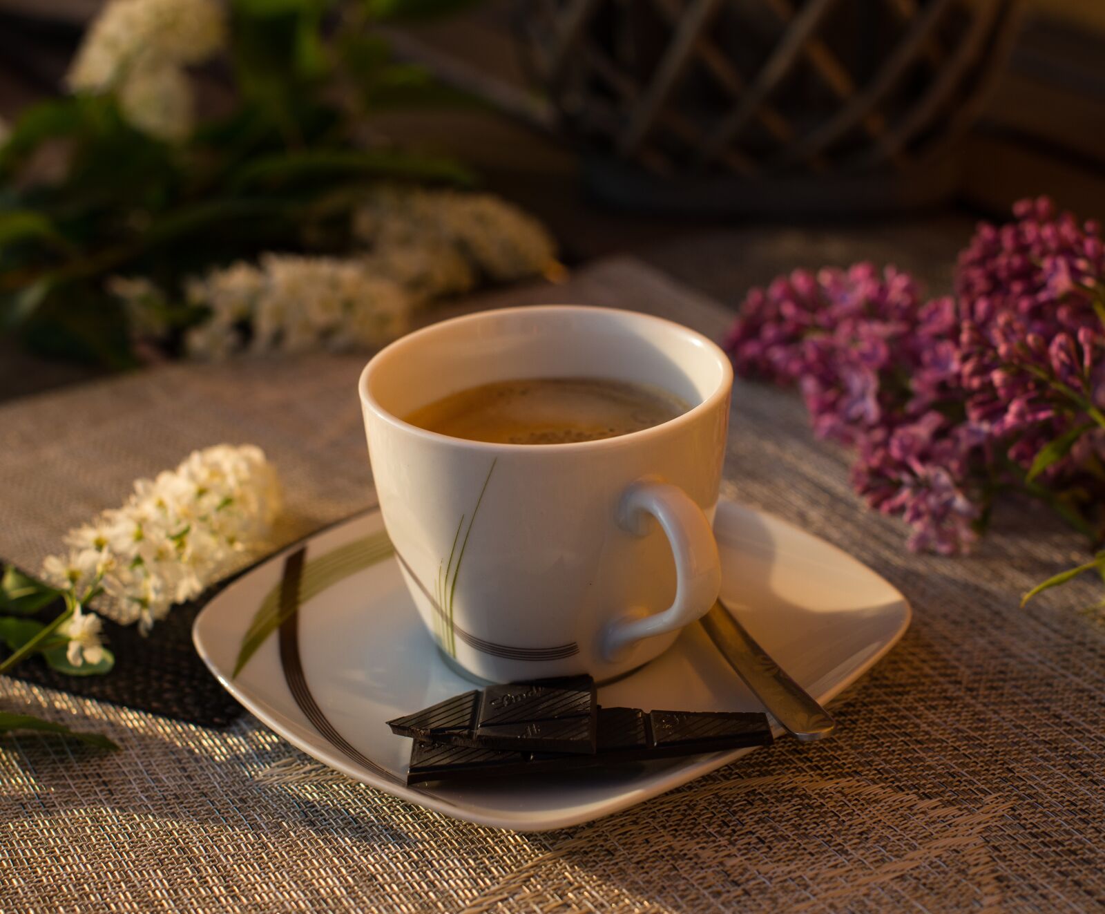 Nikon D610 sample photo. Coffee, flower, chocolate photography