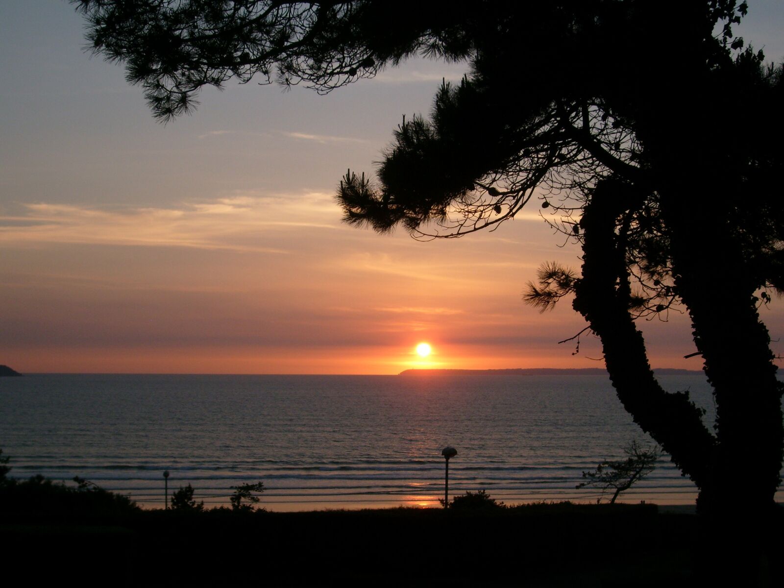 Samsung KENOX S730  / Samsung S730 sample photo. Sunset, summer, holydays photography