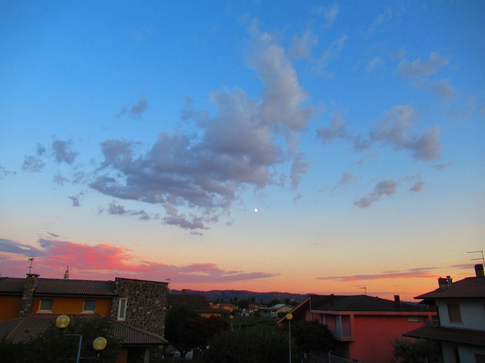 Canon PowerShot SX620 HS sample photo. Sunset, sky, clouds photography
