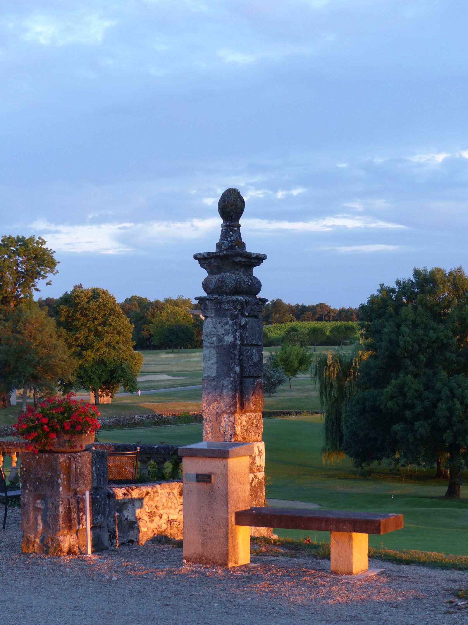Panasonic Lumix DMC-FZ200 sample photo. Sunset, castle, heritage photography