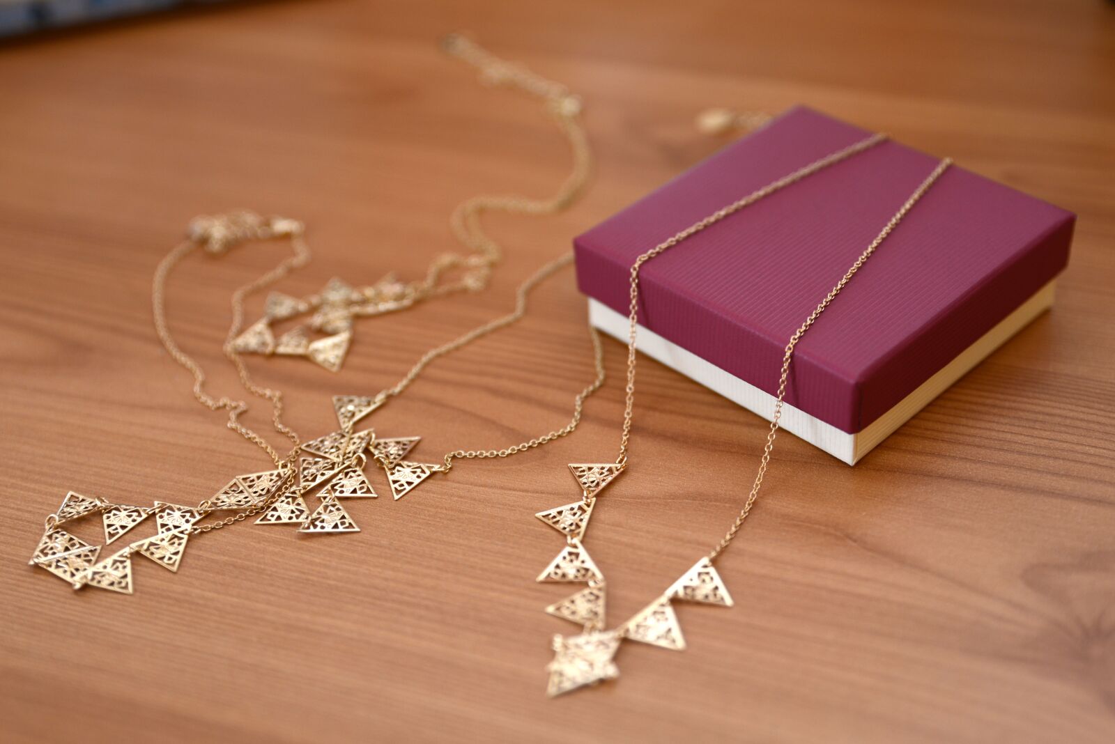 Nikon D600 sample photo. Jewellery, necklace, present photography