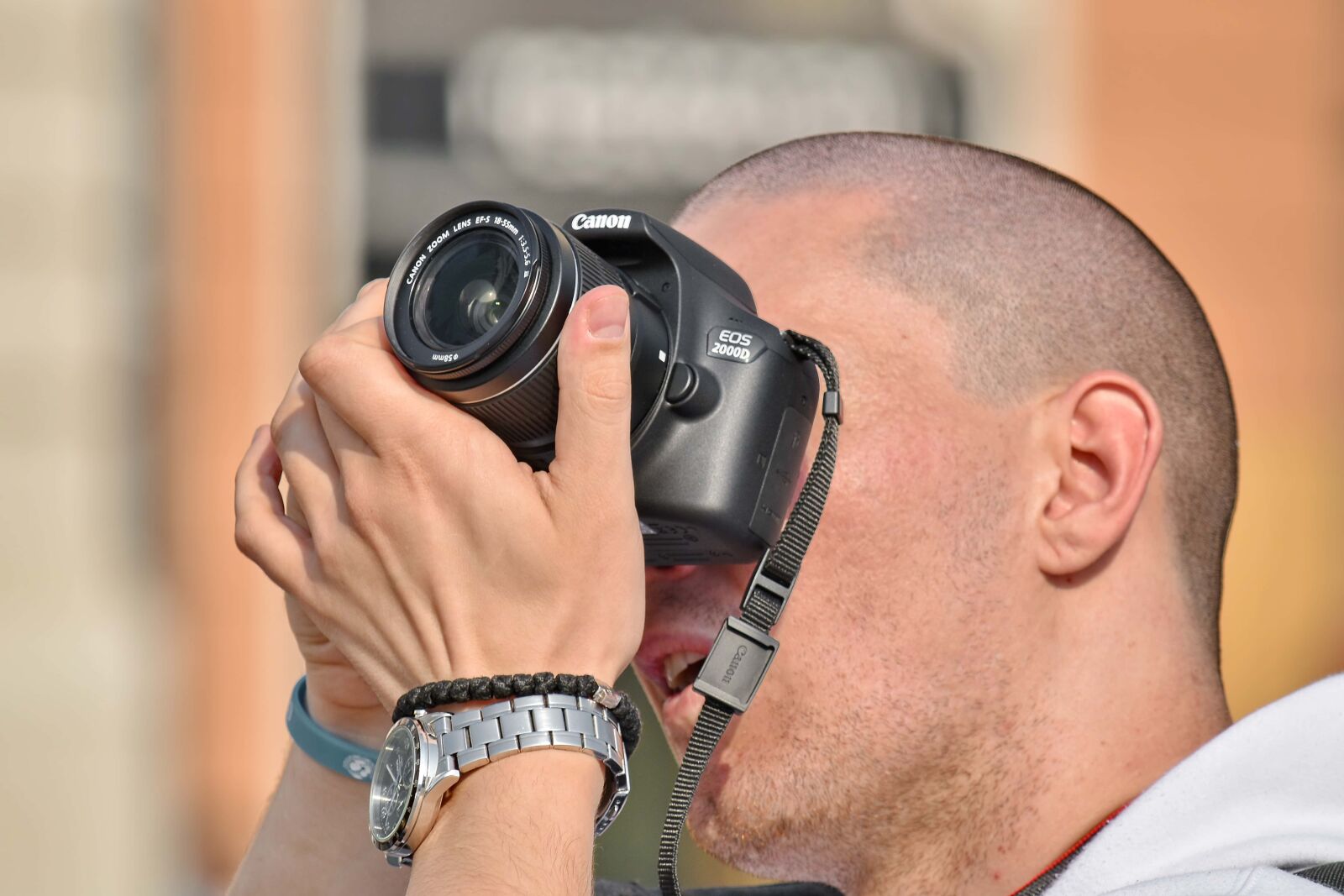 Nikon D5500 sample photo. Concentration, photographer, wristwatch, zoom photography