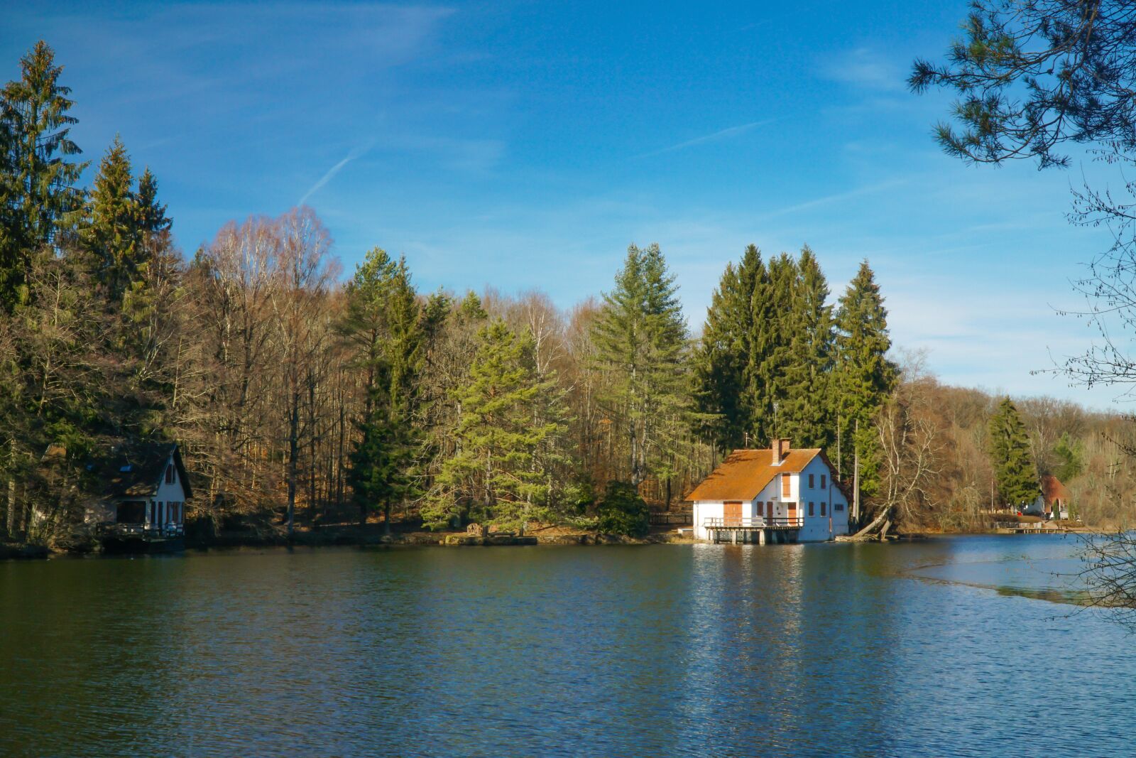 Sony a6000 sample photo. Haus am see, romantic photography