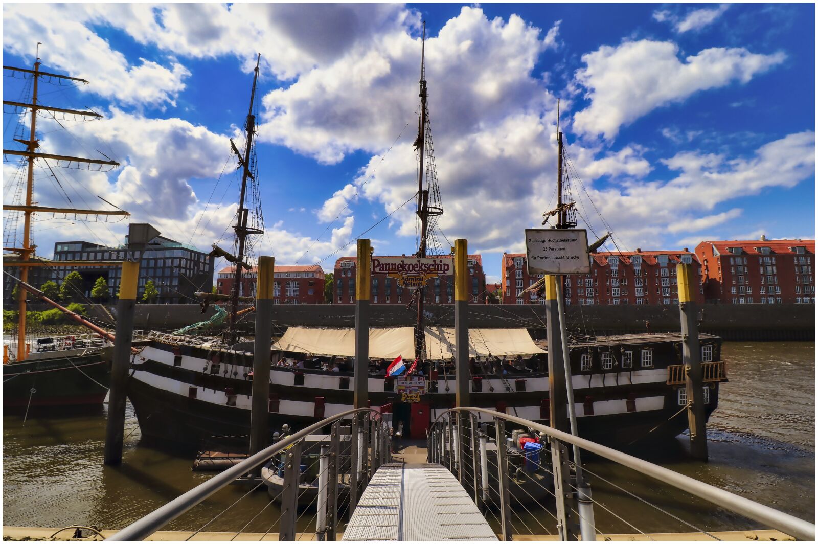Canon EOS 200D (EOS Rebel SL2 / EOS Kiss X9) sample photo. Bremen, ship, sailing vessel photography