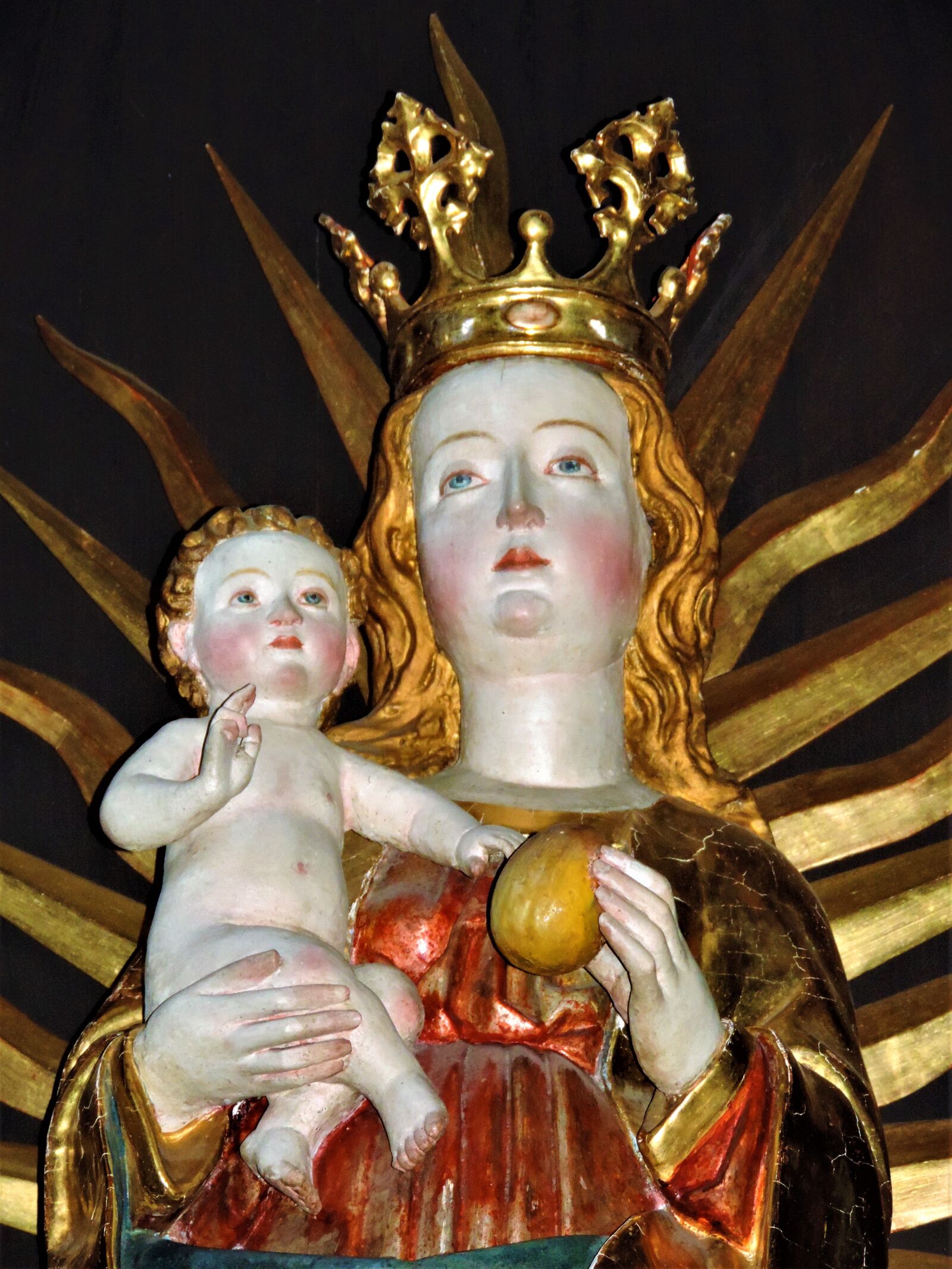 Nikon Coolpix P520 sample photo. Maria, madonna, jesus photography