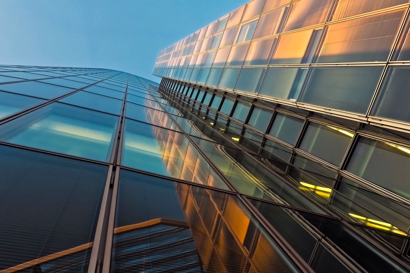 Olympus OM-D E-M10 sample photo. Architecture, skyscraper, skyline photography
