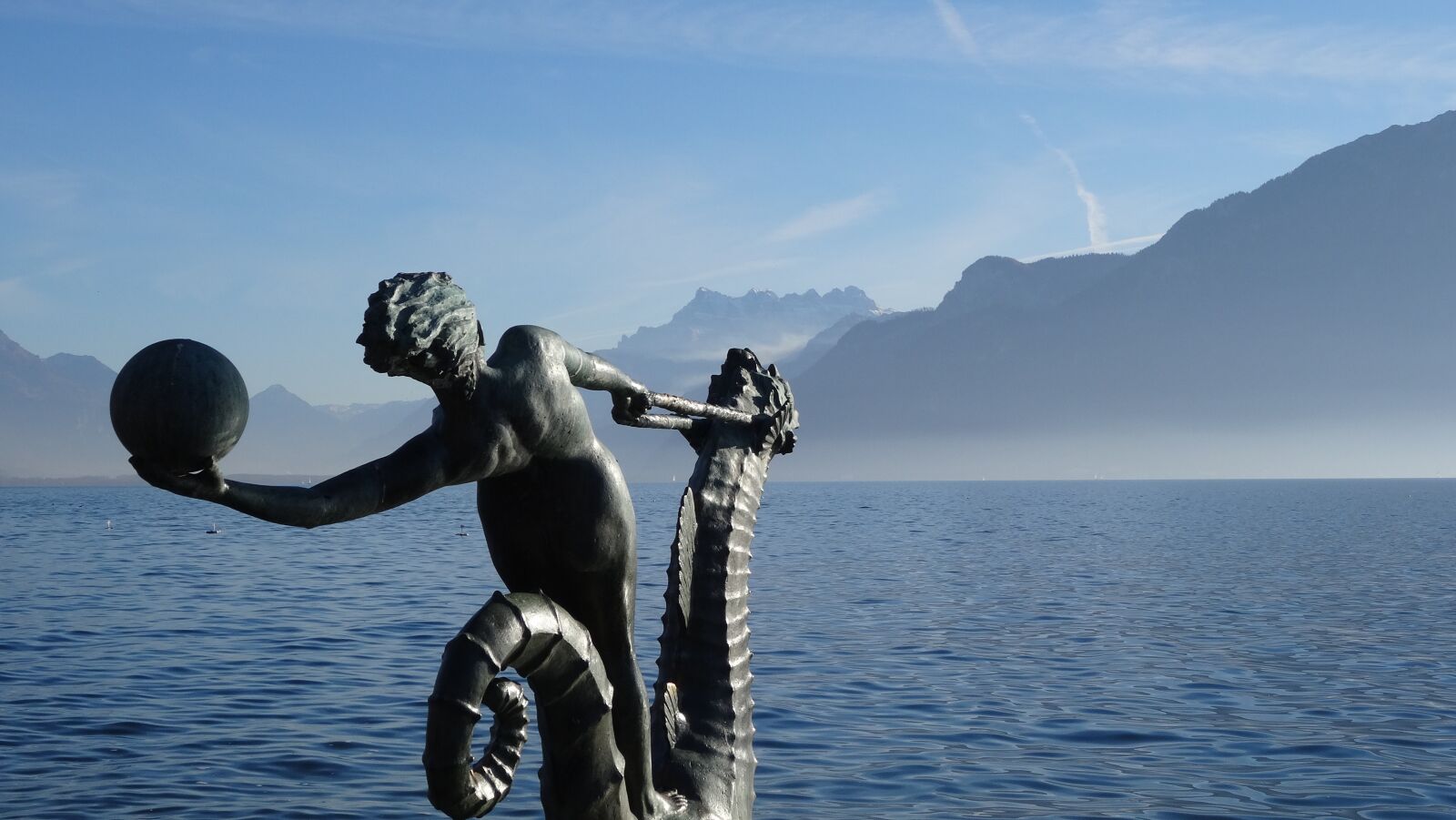 Sony Cyber-shot DSC-HX50V sample photo. Lake, landscape, mountain photography
