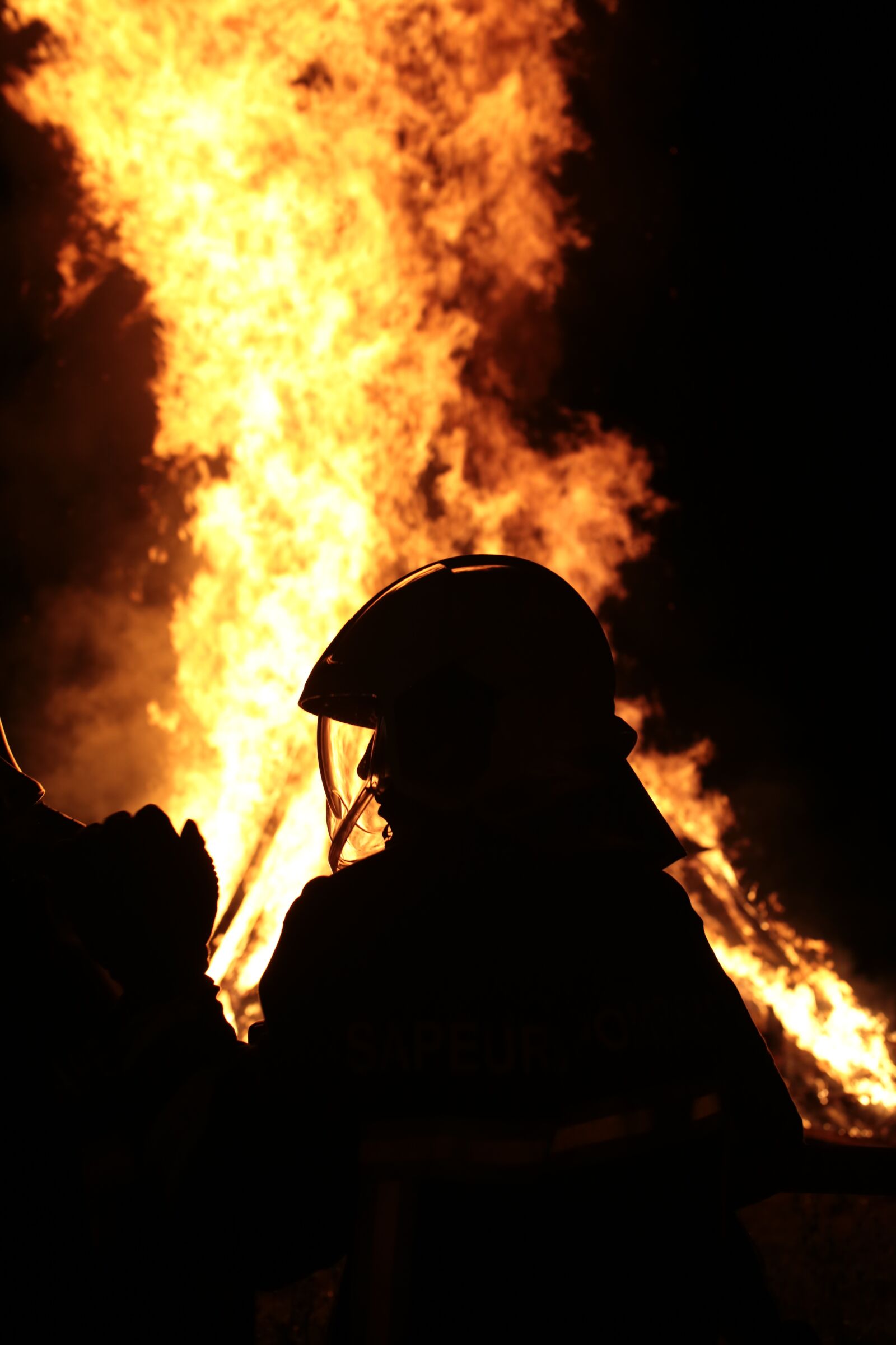 Canon EOS 5D Mark III sample photo. Fire department, fire, flames photography