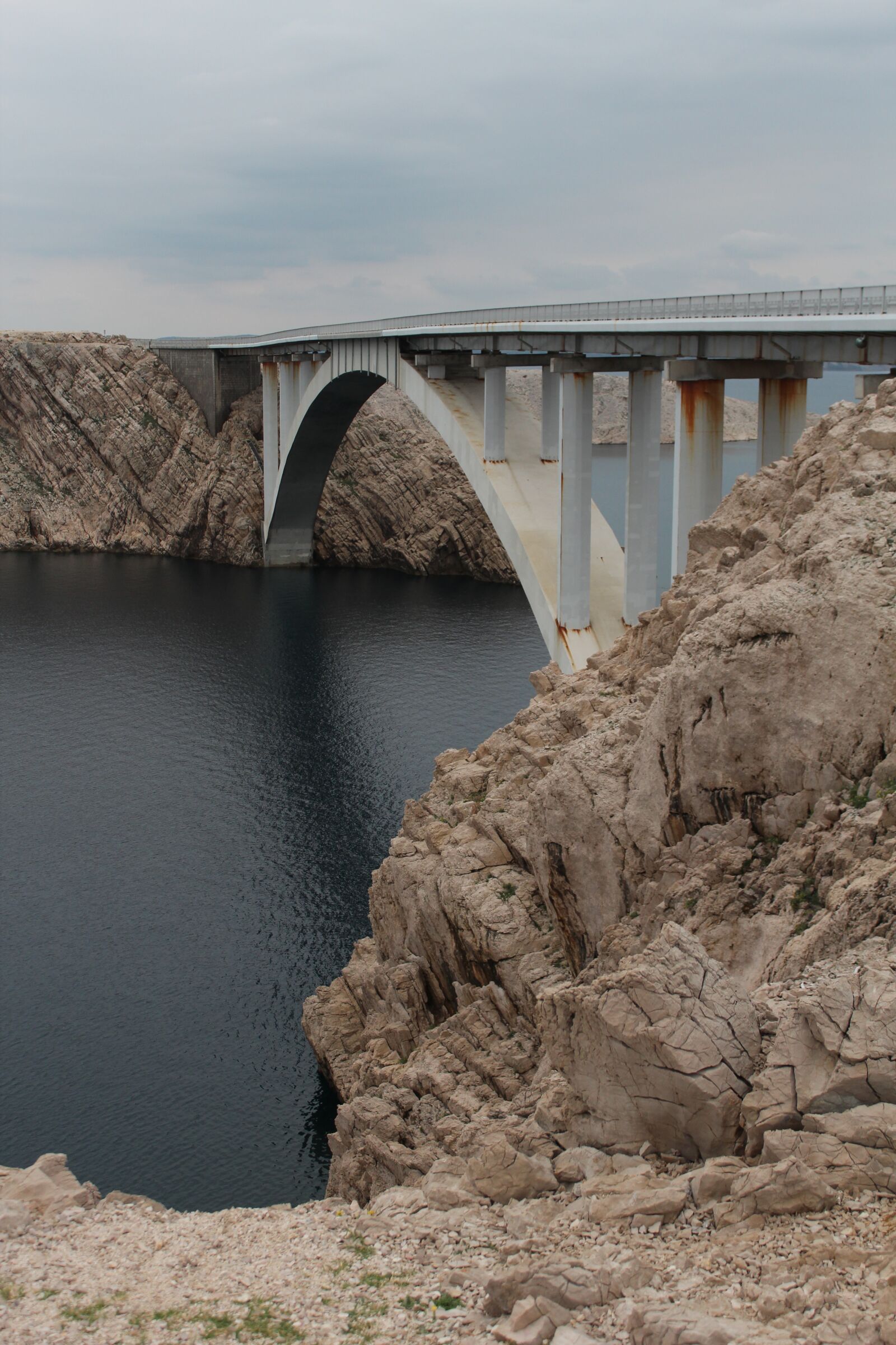 Canon EOS 600D (Rebel EOS T3i / EOS Kiss X5) sample photo. Bridge, sea, water photography