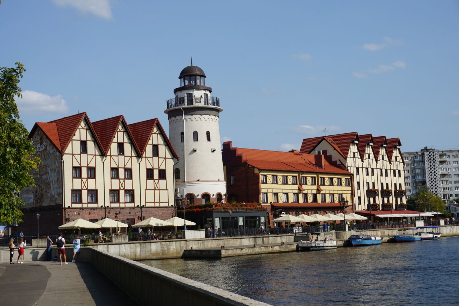 Sony a6000 sample photo. Kaliningrad, fishing village, architecture photography