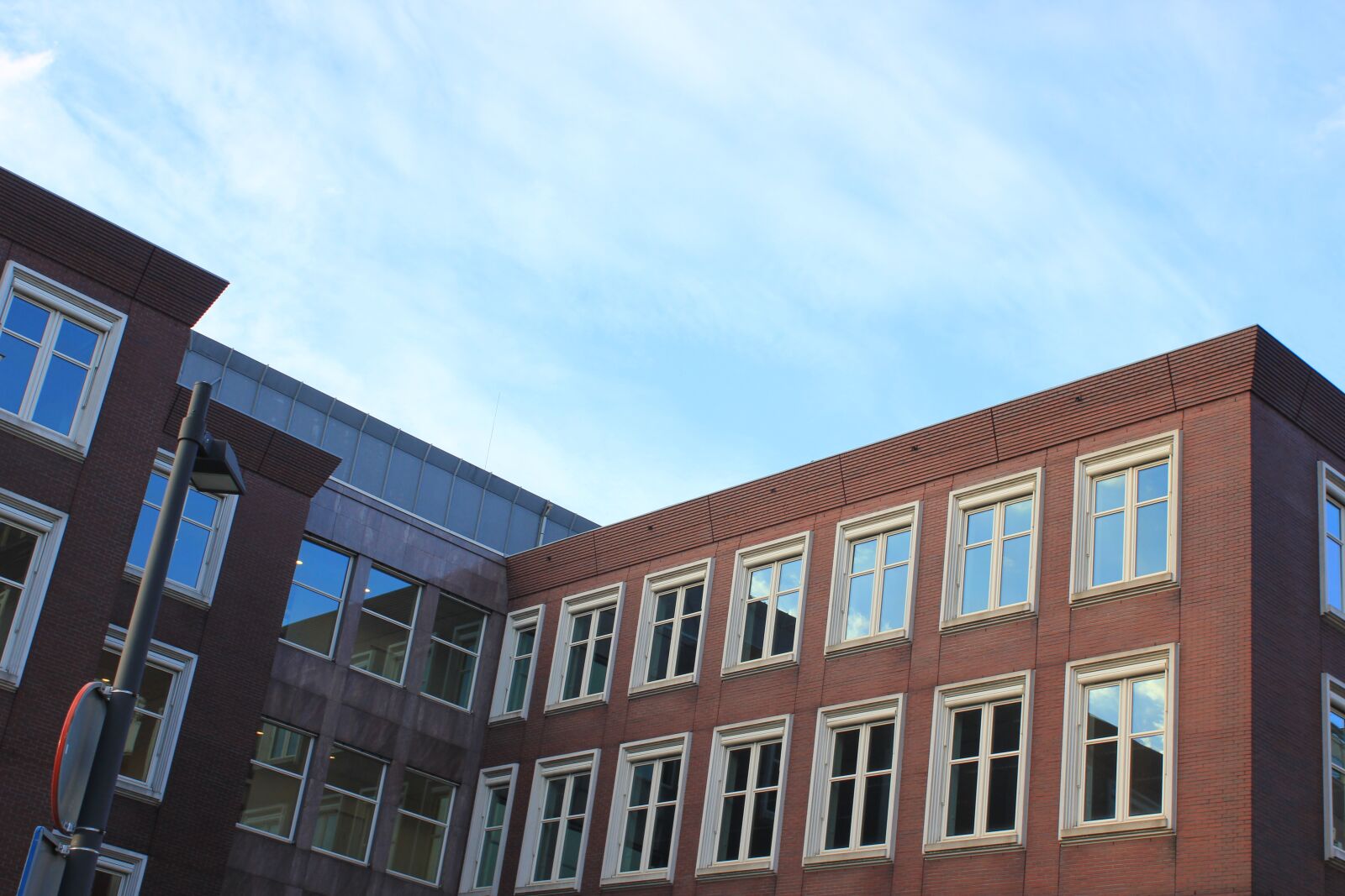 Canon EOS 550D (EOS Rebel T2i / EOS Kiss X4) sample photo. Amsterdam, building, netherlands photography