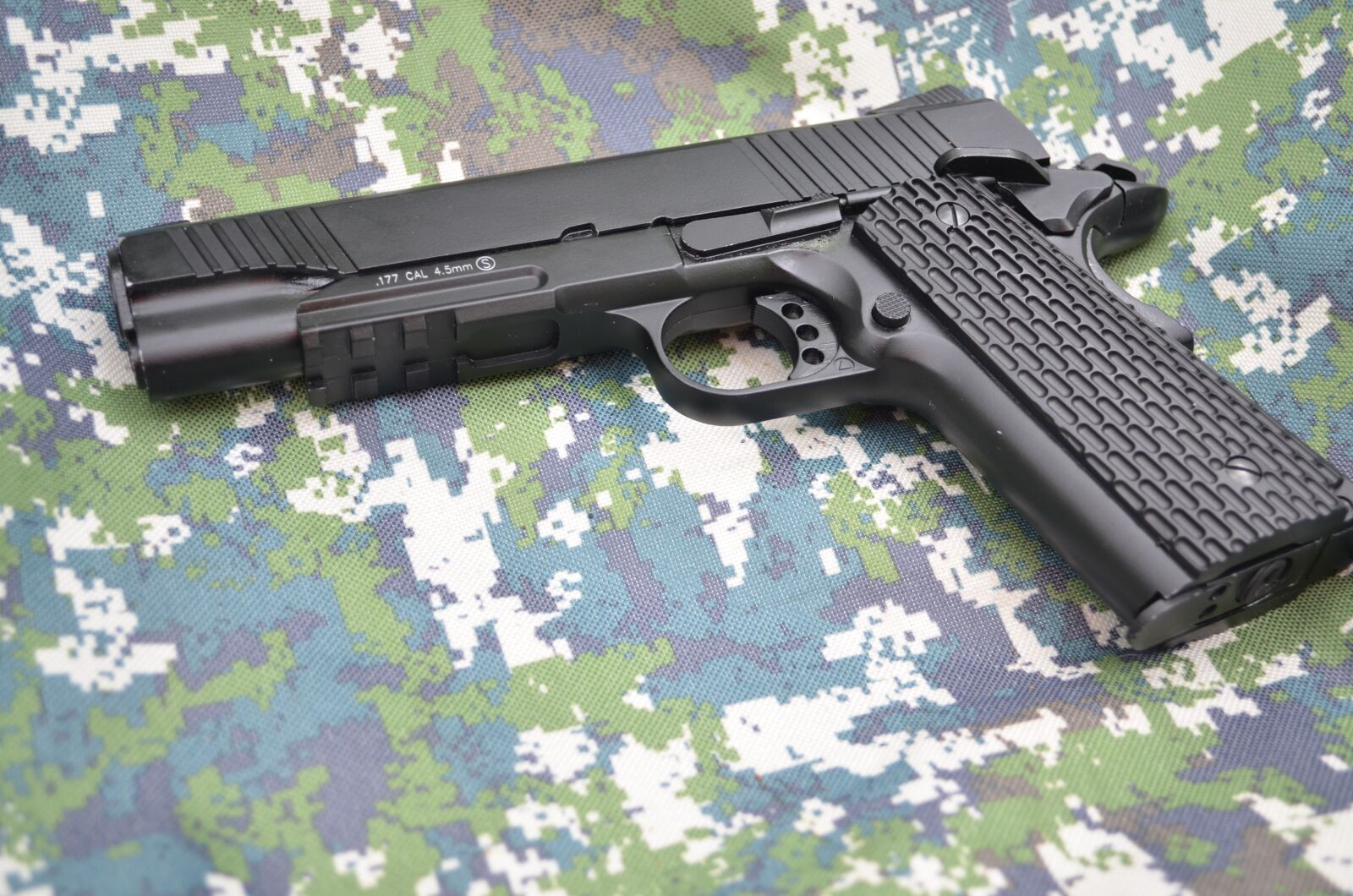 Nikon D5100 sample photo. Colt 1911, gun, military photography