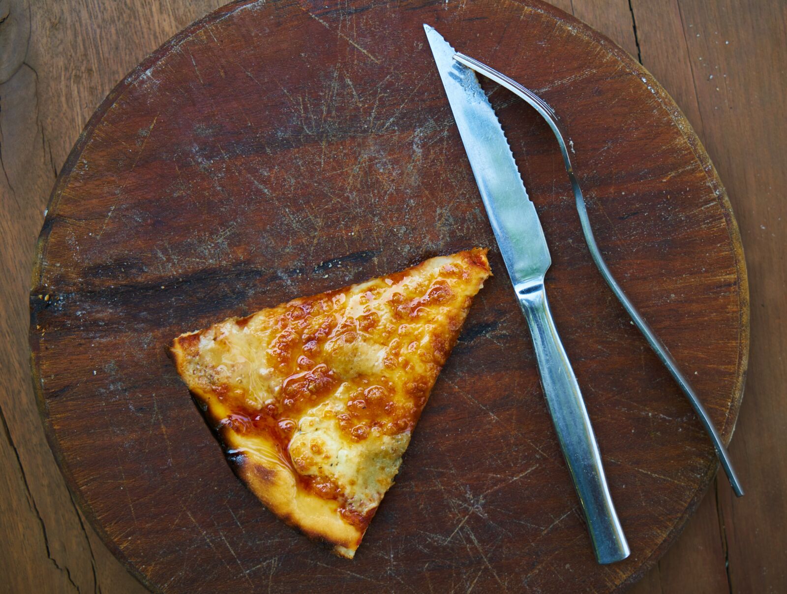 Sony a7R II sample photo. Pizza, cheese, food photography