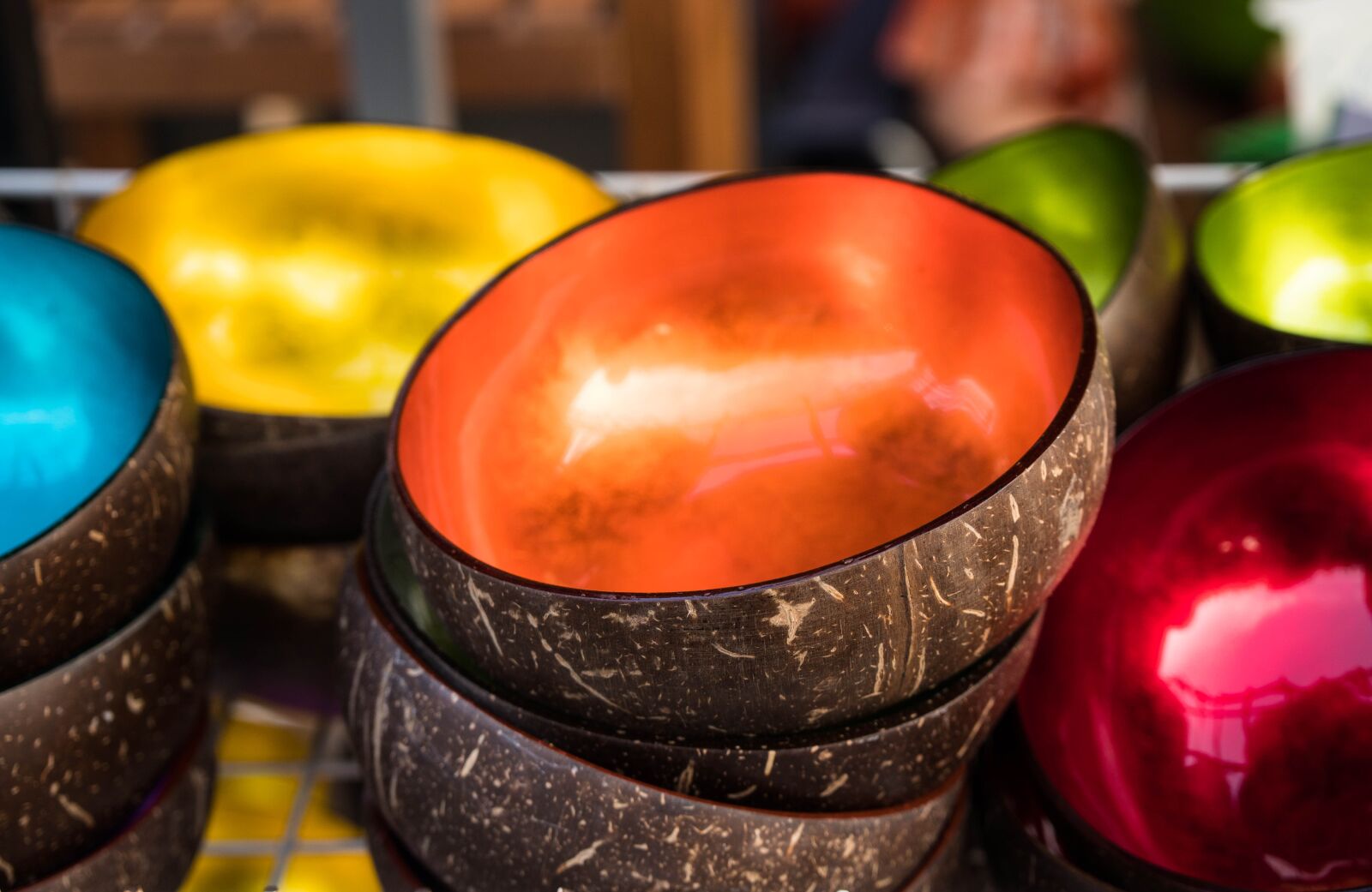 Sony a6500 + Sony Vario-Tessar T* E 16-70mm F4 ZA OSS sample photo. Coconut, shell, bowls photography