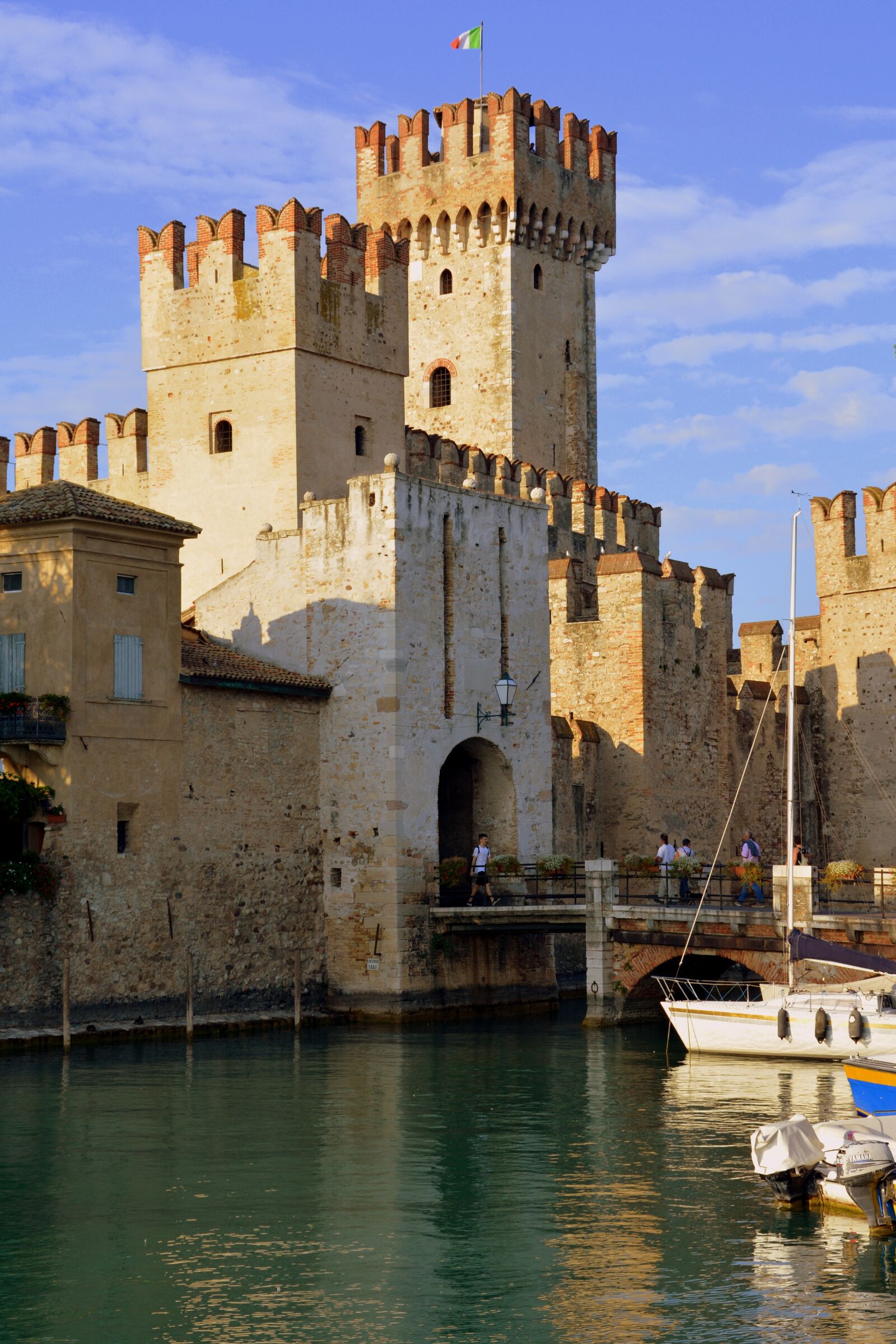 Nikon D7100 sample photo. Torre, castle, water photography