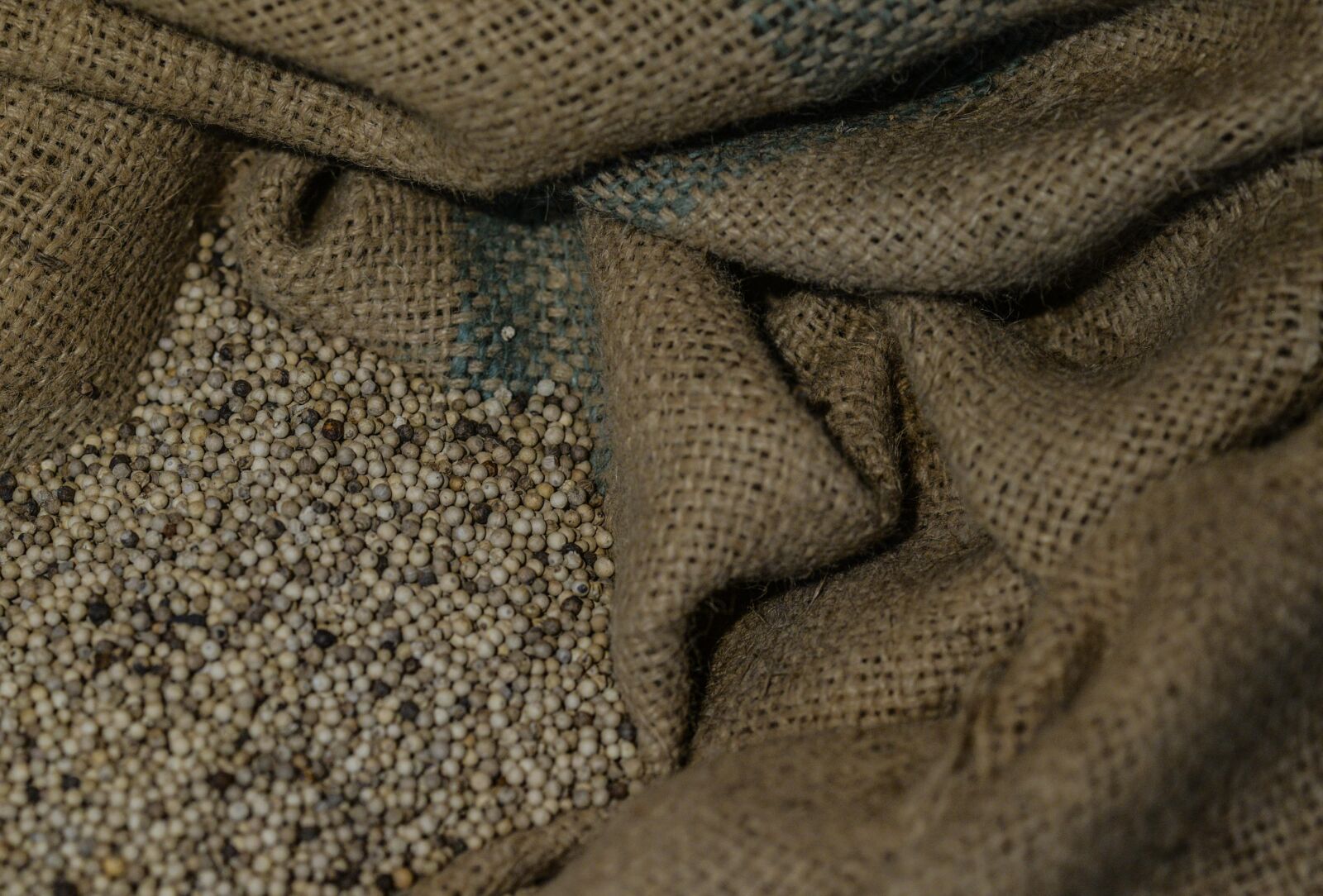Nikon D610 sample photo. Pepper, fair trade, food photography
