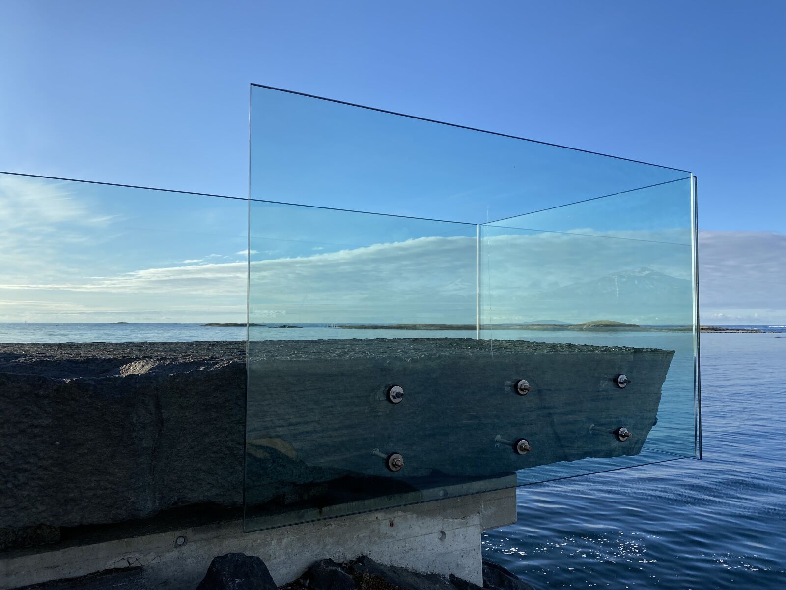 Apple iPhone 11 Pro sample photo. Askev gen, hustadvika, national photography