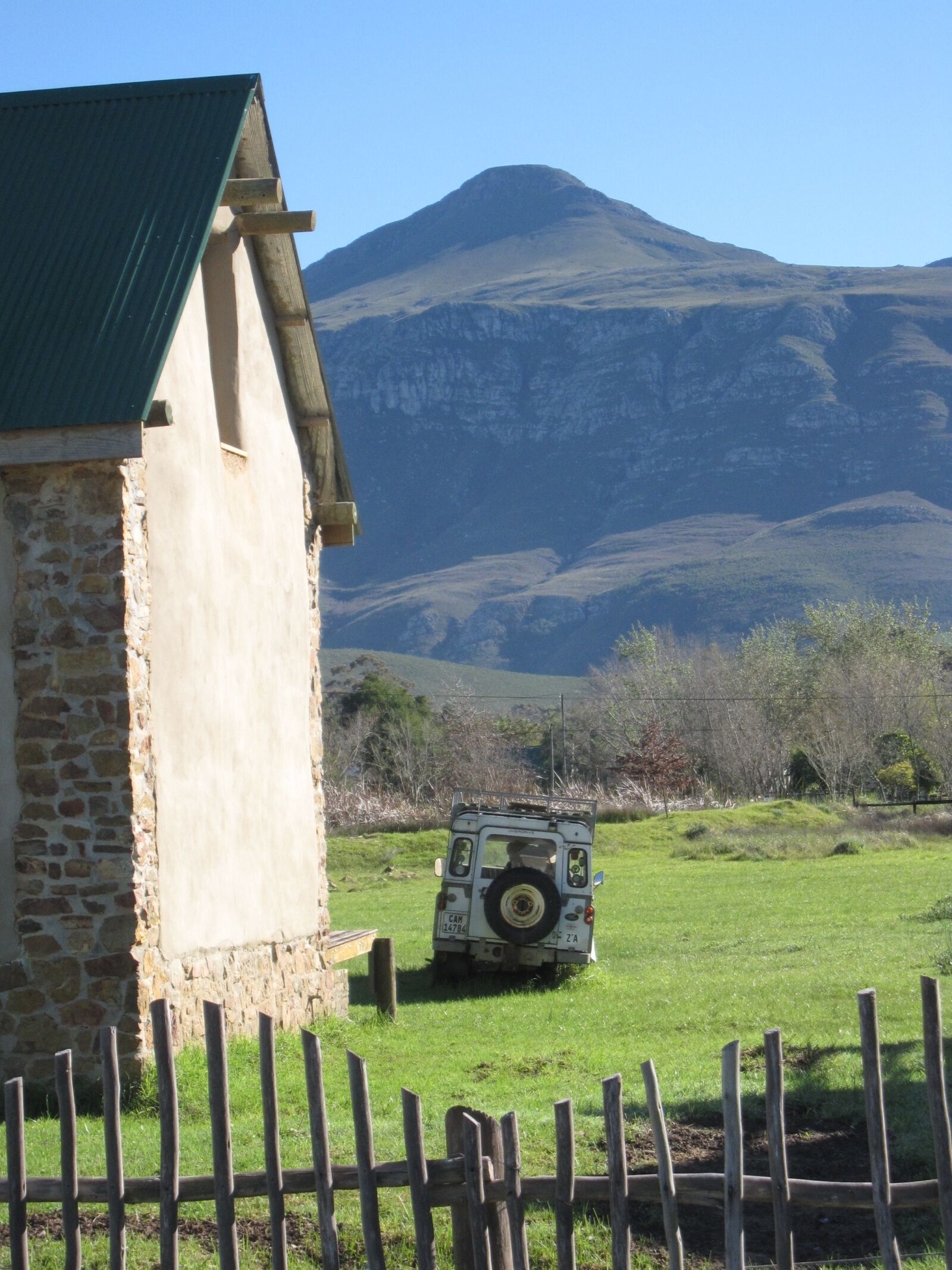 Canon PowerShot SD880 IS (Digital IXUS 870 IS / IXY Digital 920 IS) sample photo. Greyton, country home, mountains photography