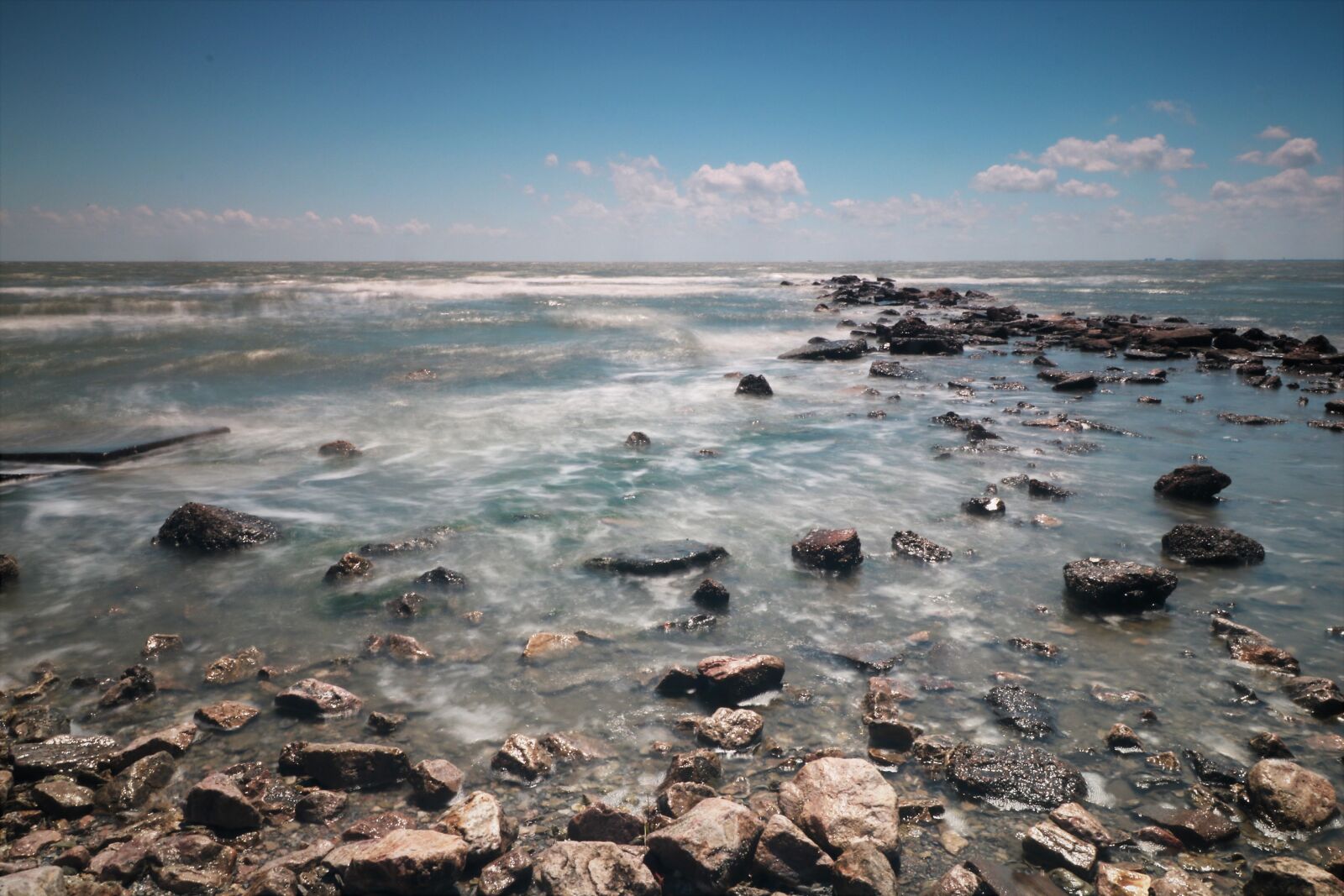 Canon EOS 750D (EOS Rebel T6i / EOS Kiss X8i) sample photo. Sea, water, seashore photography