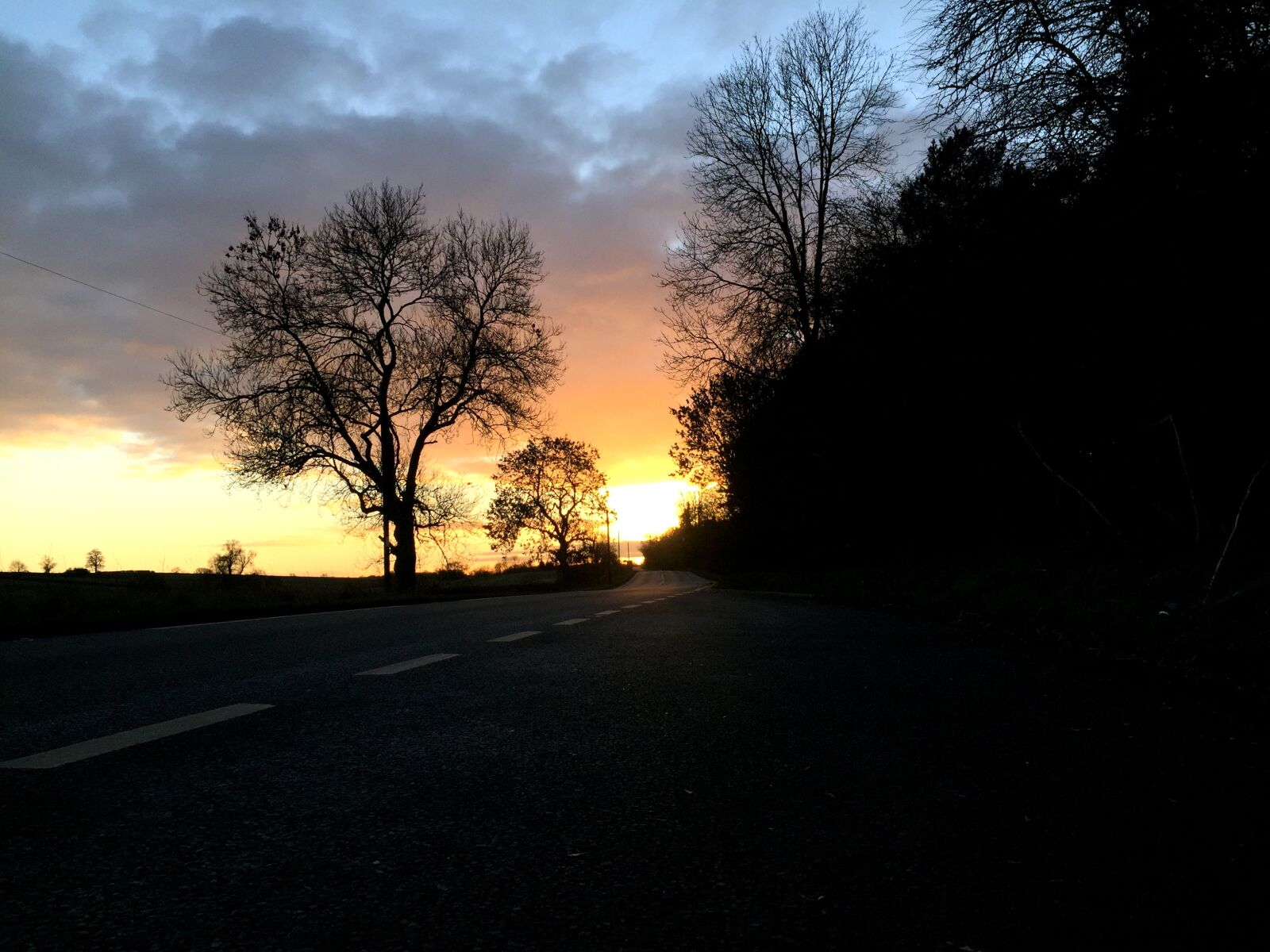 iPhone 6 back camera 4.15mm f/2.2 sample photo. Sunset, silhouette, sky photography