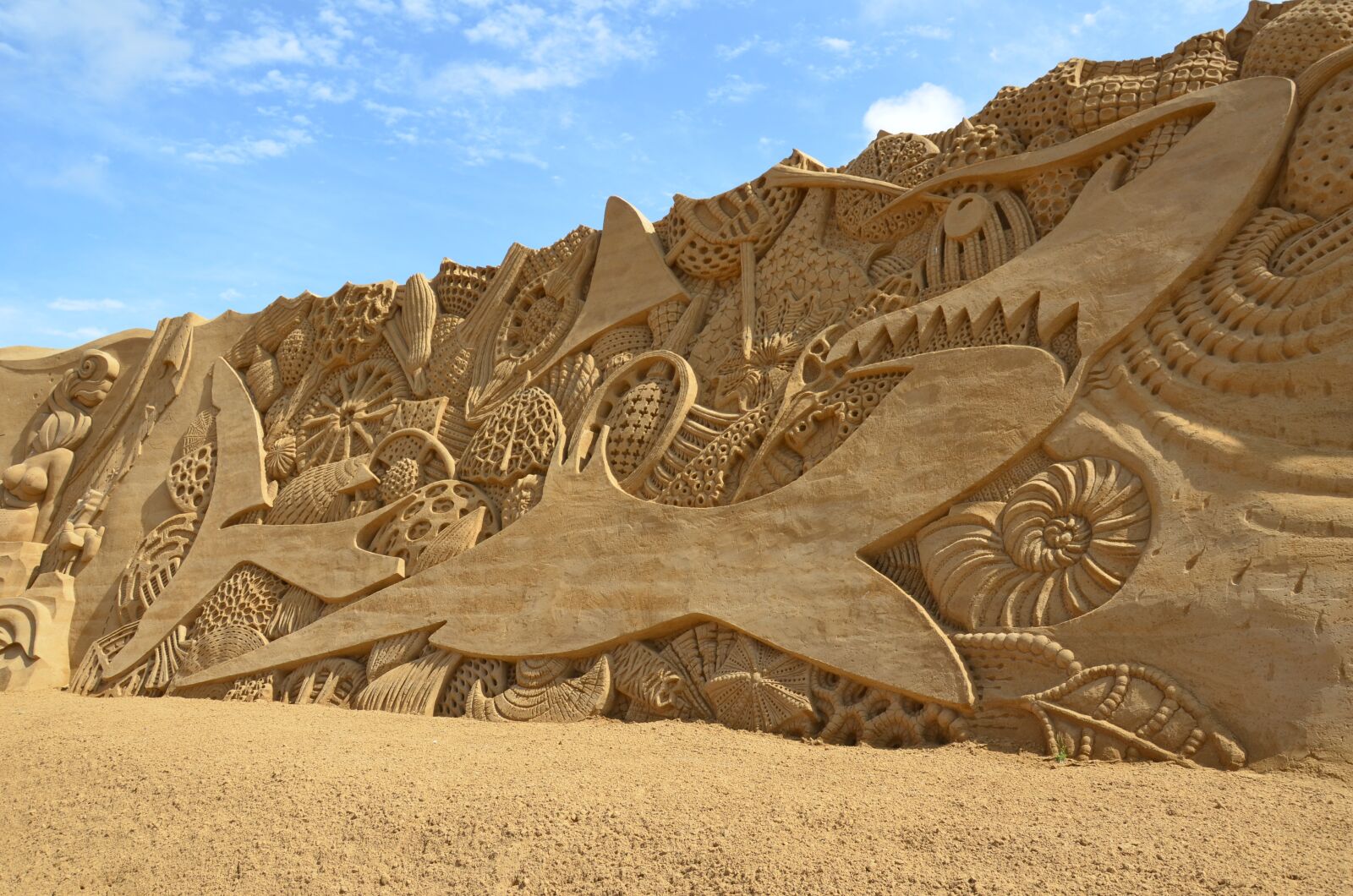 Nikon D5100 sample photo. Sand sculptures, art, sculpture photography