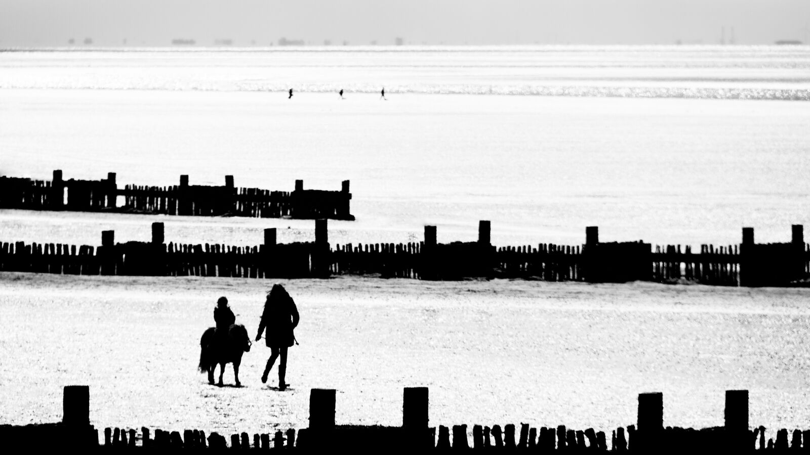 Canon EF-S 18-200mm F3.5-5.6 IS sample photo. Hunstanton, beach, summer photography