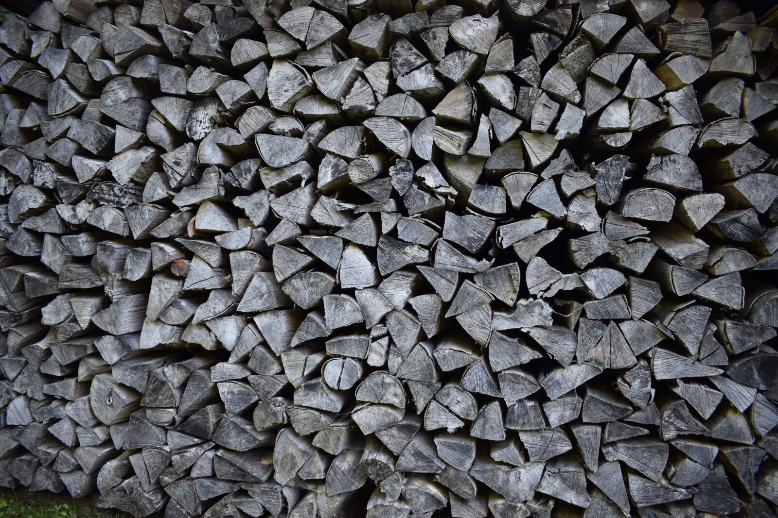 Nikon D3300 sample photo. Wood column, wood fuel photography