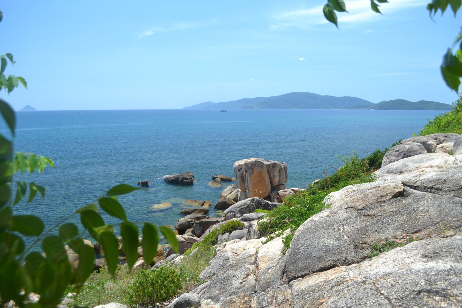 Nikon D3100 sample photo. Water, sea, stones photography