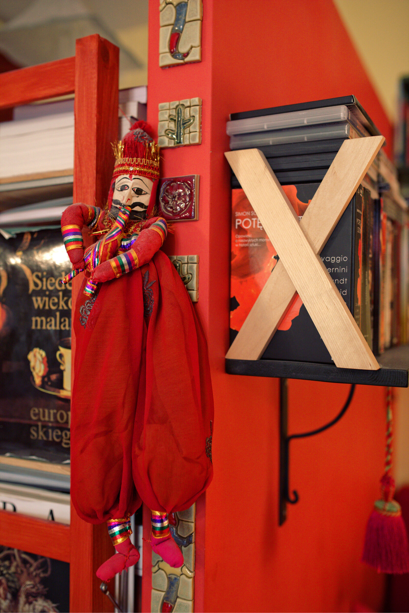 Canon EOS 6D sample photo. Red, puppet photography