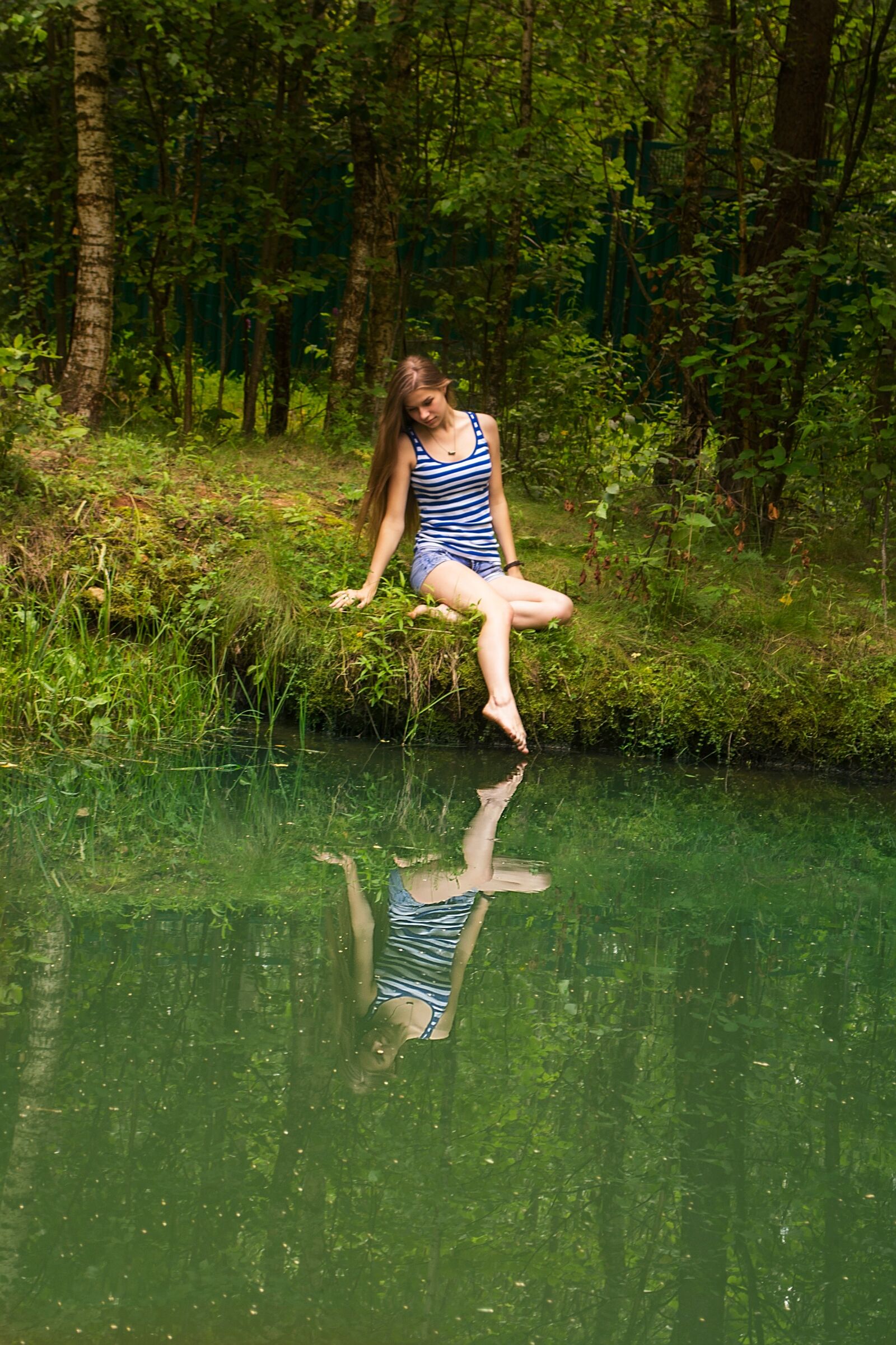 Nikon D3100 sample photo. Girl, forest, water photography