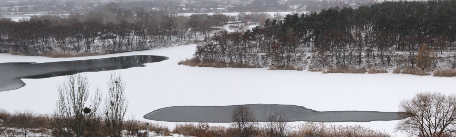 Canon EOS 600D (Rebel EOS T3i / EOS Kiss X5) sample photo. Landscape, river, winter photography
