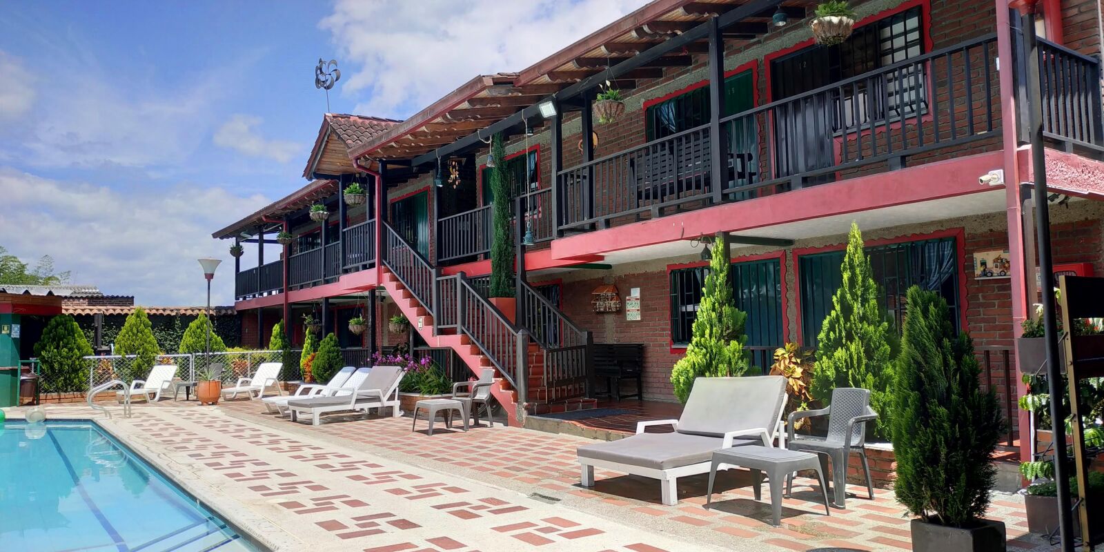 Xiaomi Redmi Note 5 sample photo. Hotel, lake calima, colombia photography