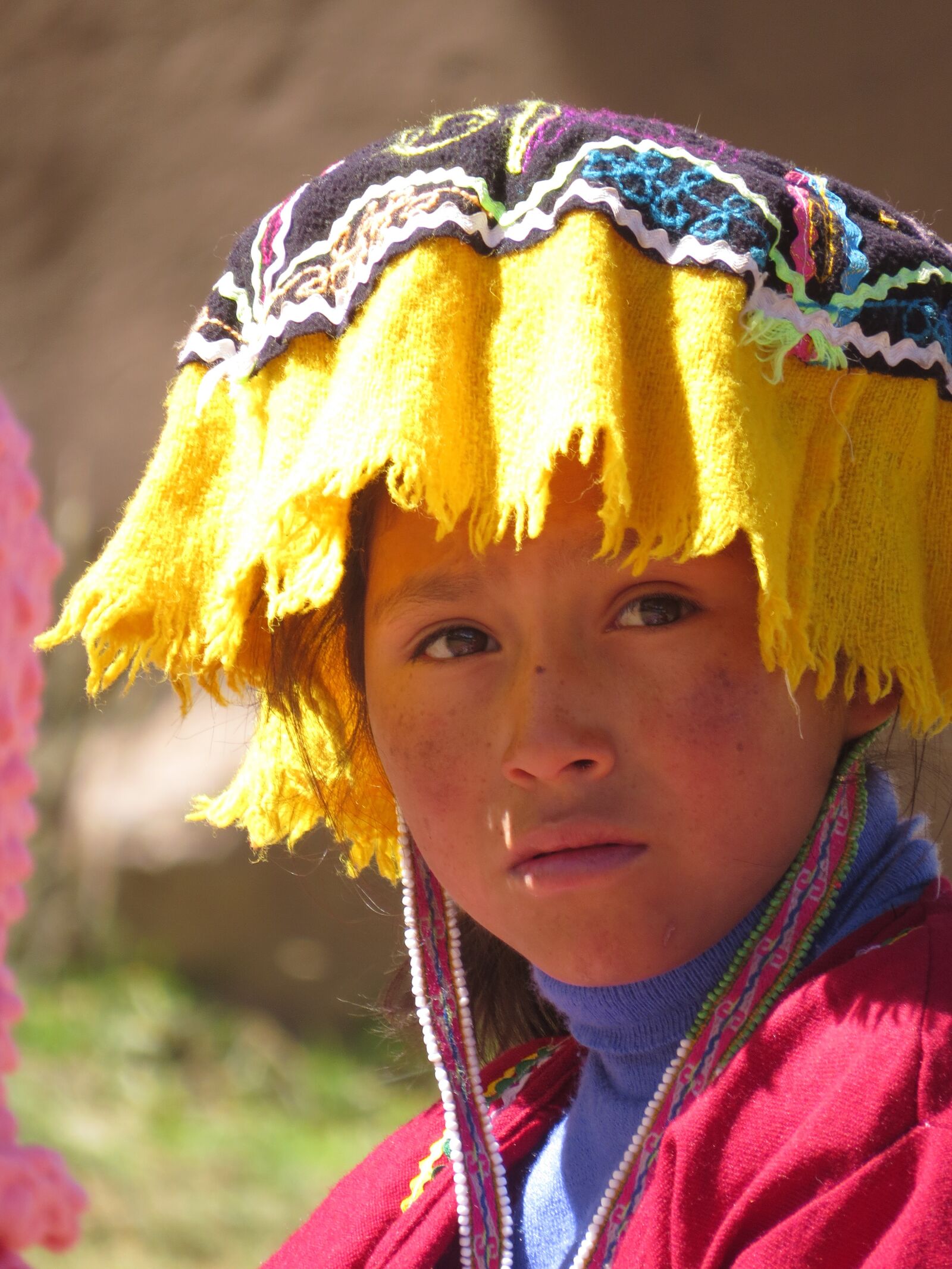 Canon PowerShot SX50 HS sample photo. Girl, costume, peru photography