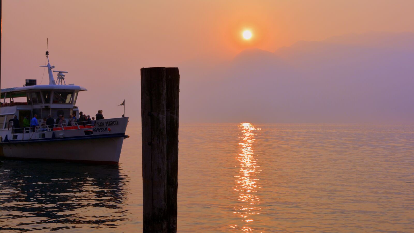 Nikon D7100 sample photo. Boat, lake, sunset photography