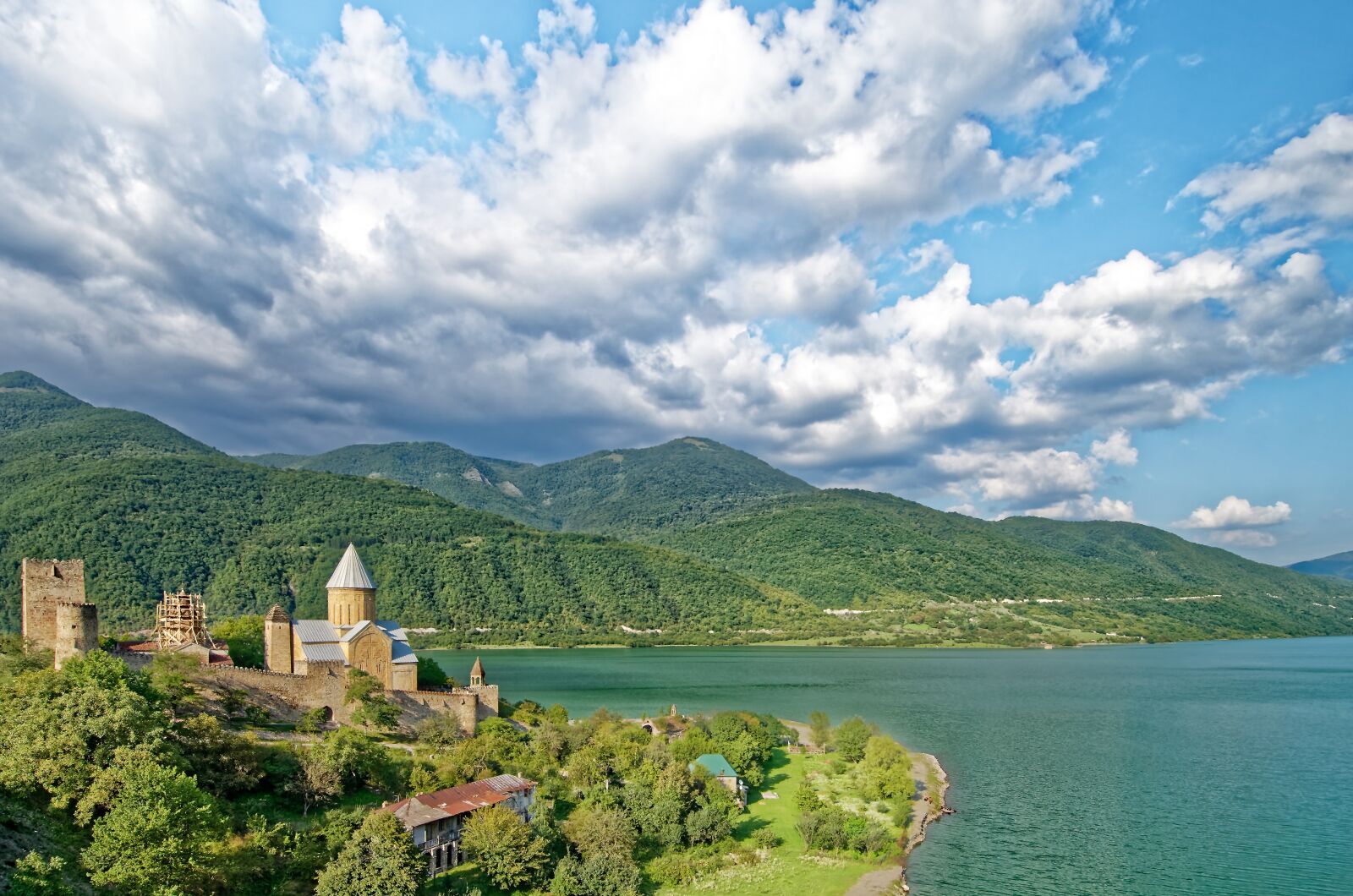 Nikon D7000 sample photo. Georgia, castle ananuri, fortress photography