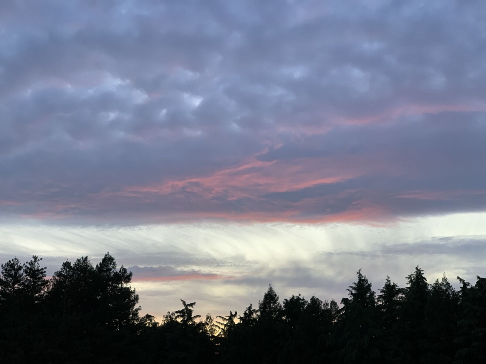 Apple iPhone XS sample photo. Sunset, clouds, sky photography