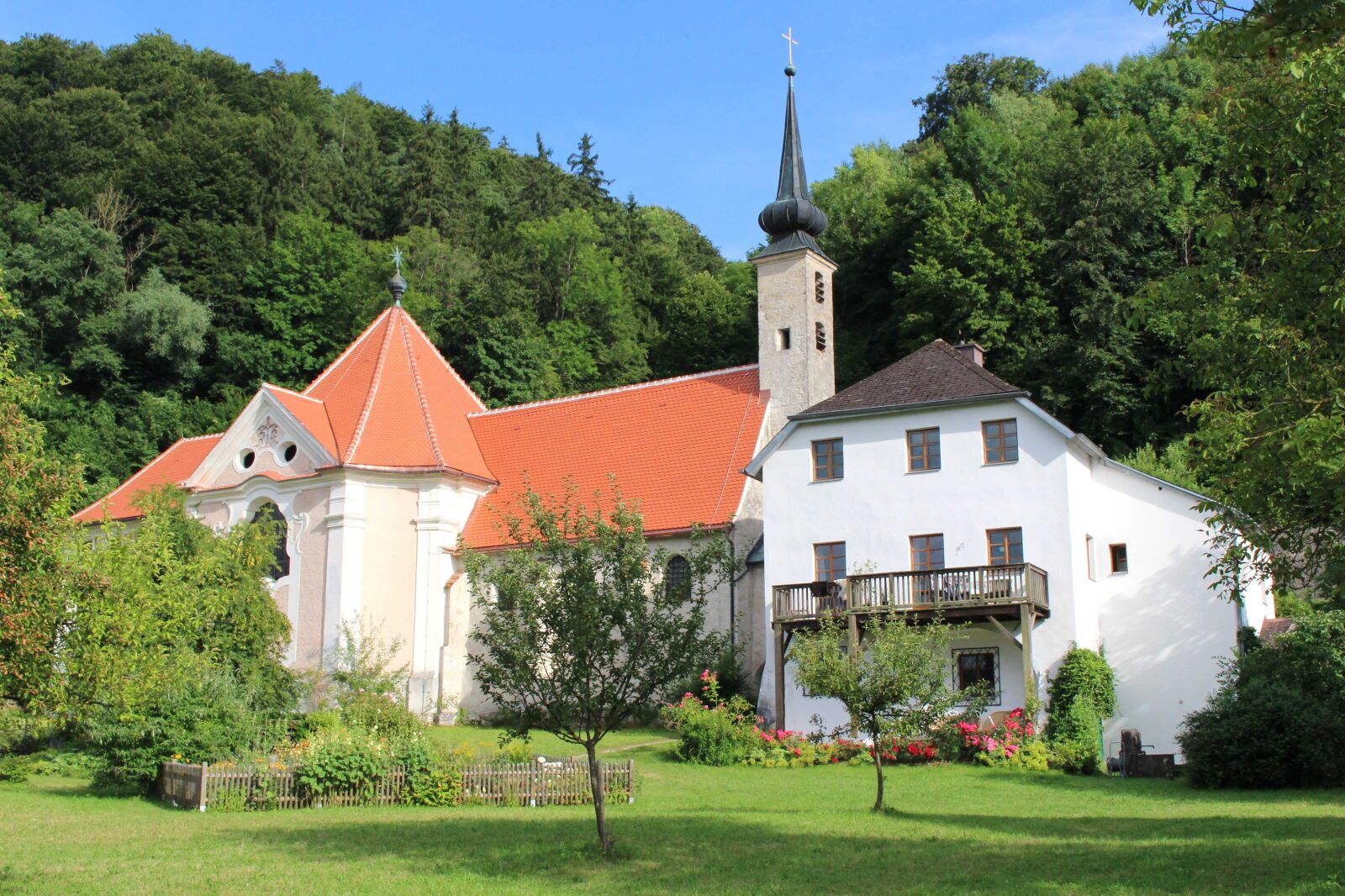 Canon EOS 100D (EOS Rebel SL1 / EOS Kiss X7) sample photo. Pilgrimage church, church, austria photography