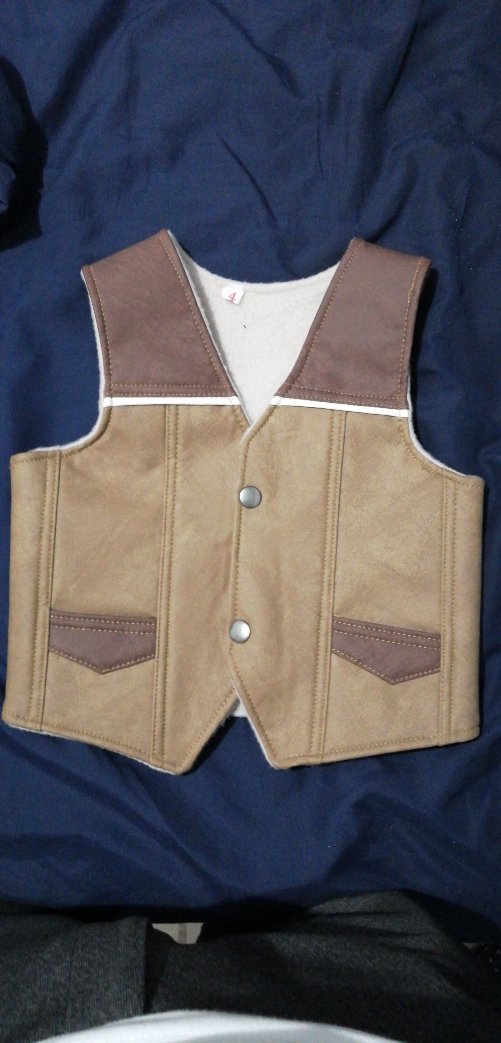 HUAWEI P30 LITE sample photo. Vest, cowboy, wool photography