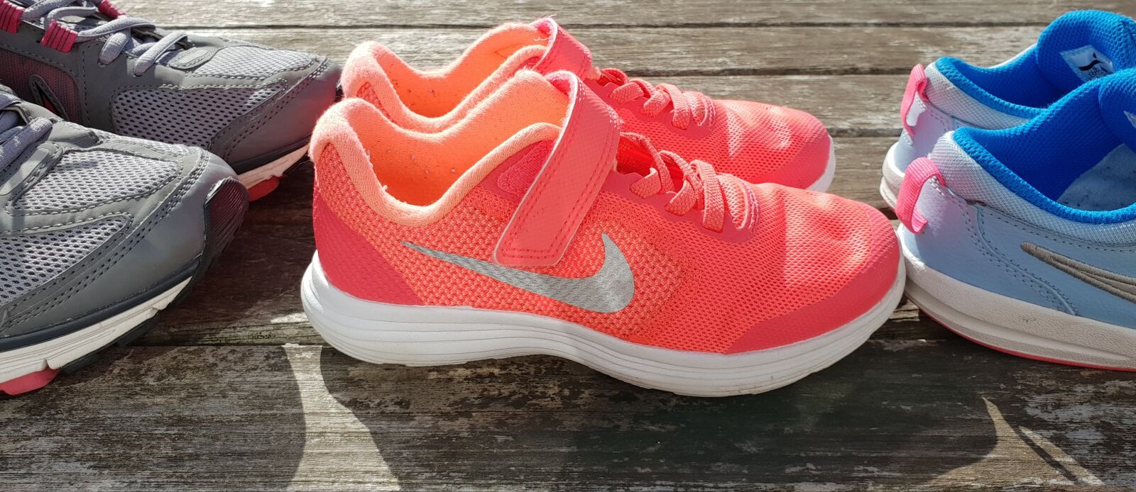 Samsung Galaxy S9+ sample photo. Nike, shoes, family photography