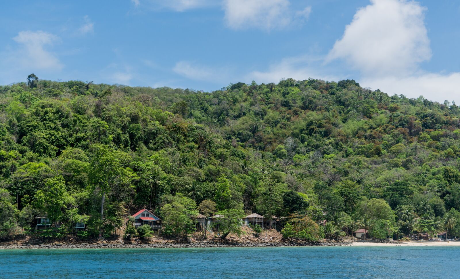 Sony a7R II + Sony FE 24-240mm F3.5-6.3 OSS sample photo. Thailand, phuket, koh phi photography