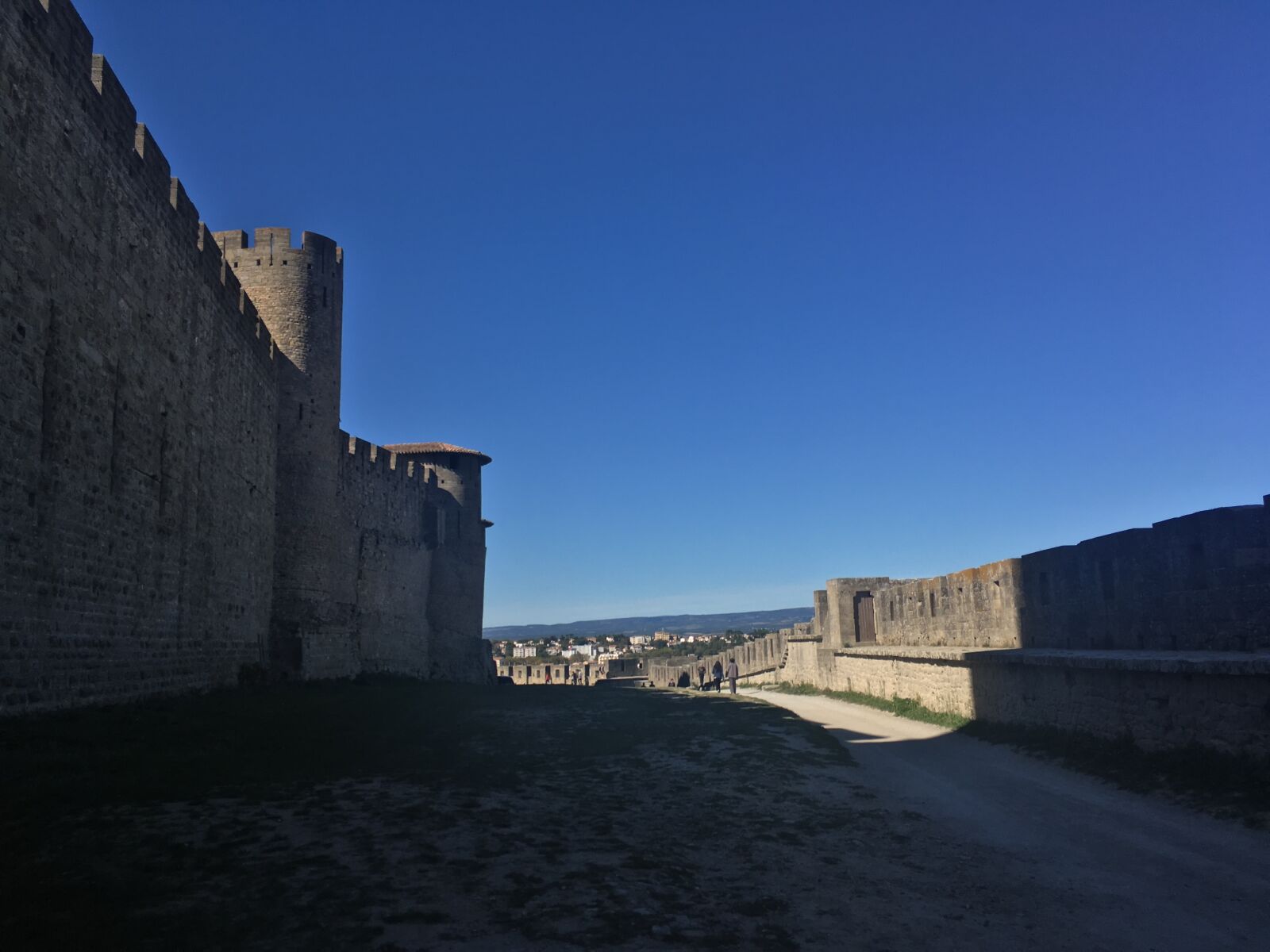 iPhone SE back camera 4.15mm f/2.2 sample photo. Castle, medieval, medieval, castle photography
