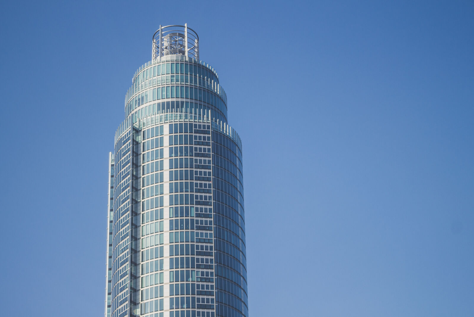 Canon EOS 700D (EOS Rebel T5i / EOS Kiss X7i) sample photo. Architecture, building, building, exterior photography