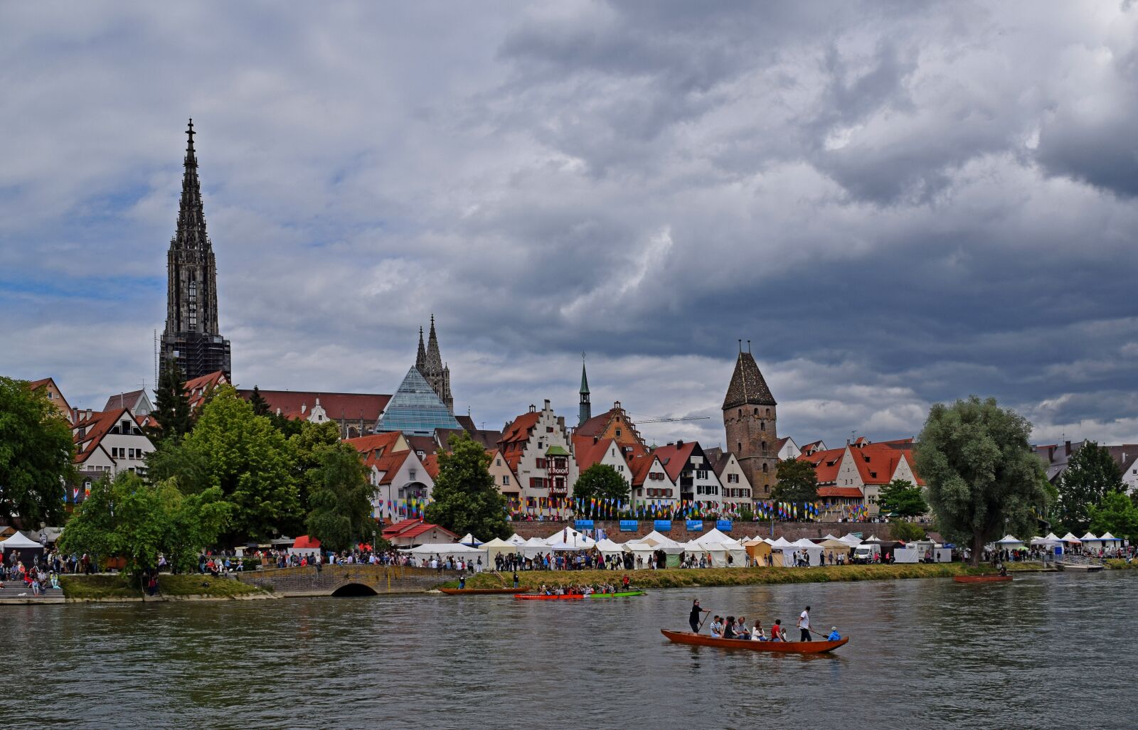 Nikon D3300 sample photo. Ulm, danube fixed, city photography